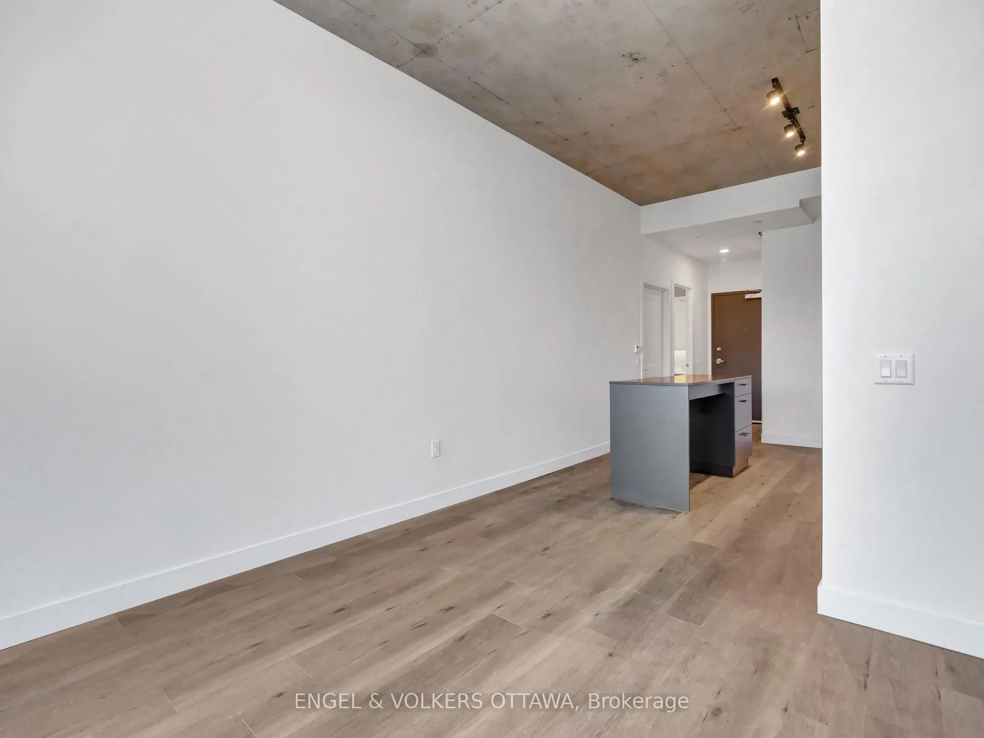 Photo 14 of Unit 206, 10 James Street, Ottawa, Ottawa Centre — HOMEH