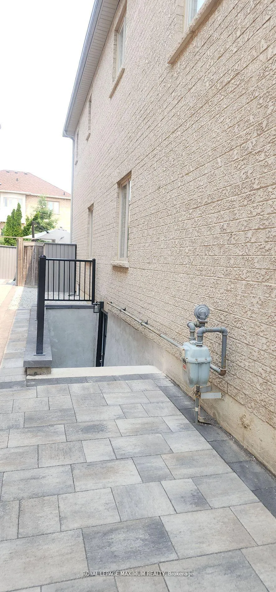 Photo 3 of Unit Basement, 19 Maple Forest Drive, Vaughan, Rural Vaughan — HOMEH