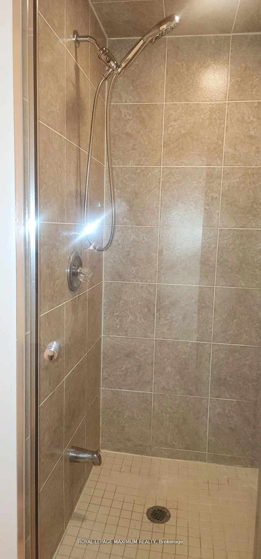 Photo 19 of Unit Basement, 19 Maple Forest Drive, Vaughan, Rural Vaughan — HOMEH