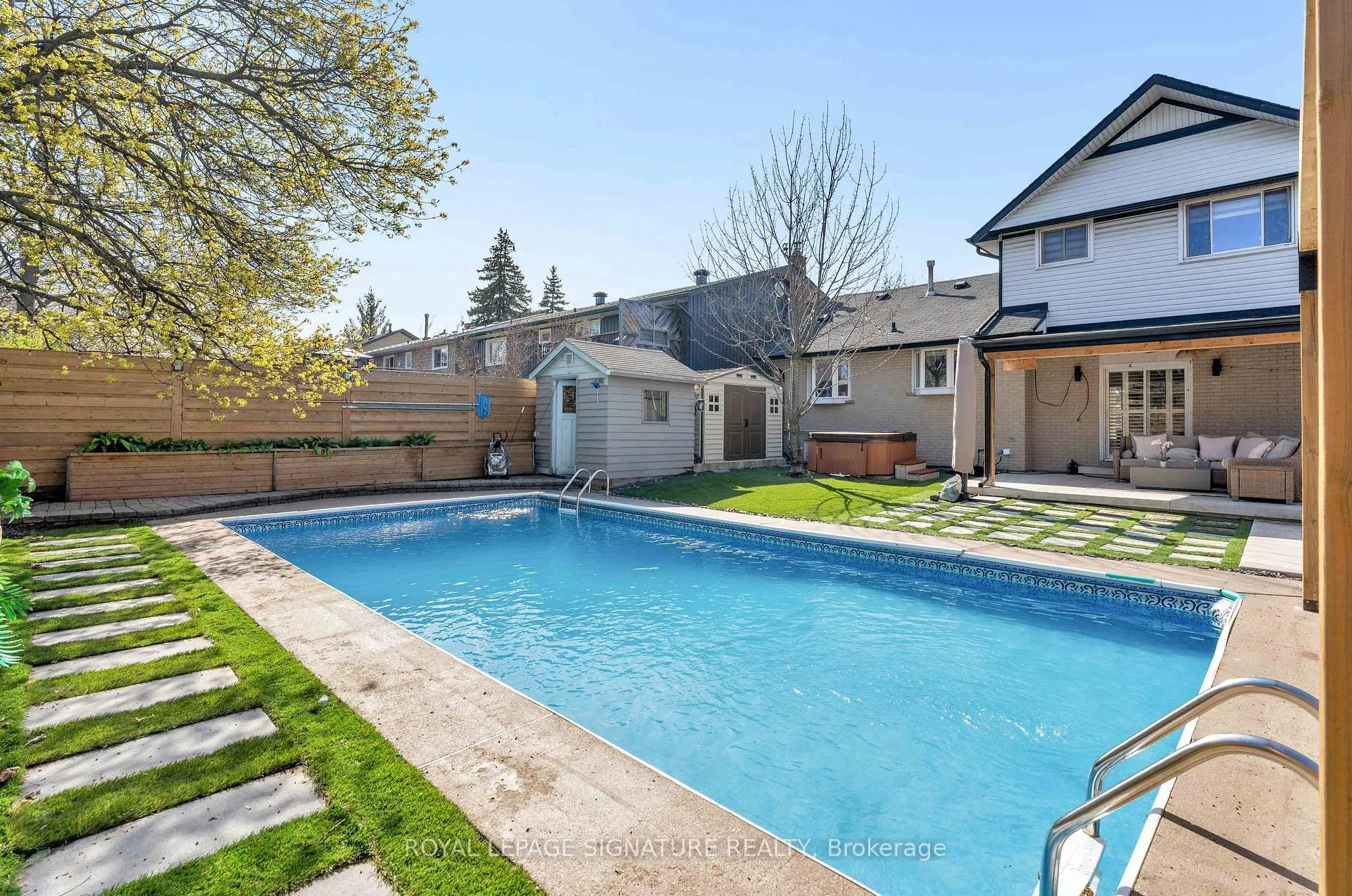 Photo 45 of 2440 Council Ring Road, Mississauga, Erin Mills — HOMEH