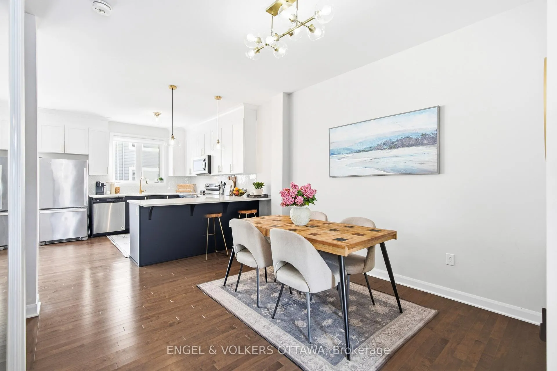 Photo 7 of 207 Argonaut Circle, Ottawa, Chapel Hill South - Orleans Village — HOMEH