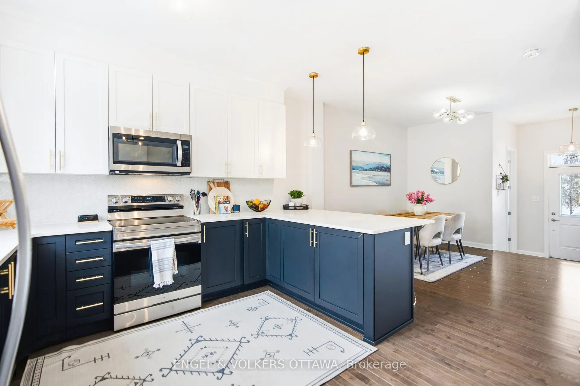 Photo 10 of 207 Argonaut Circle, Ottawa, Chapel Hill South - Orleans Village — HOMEH