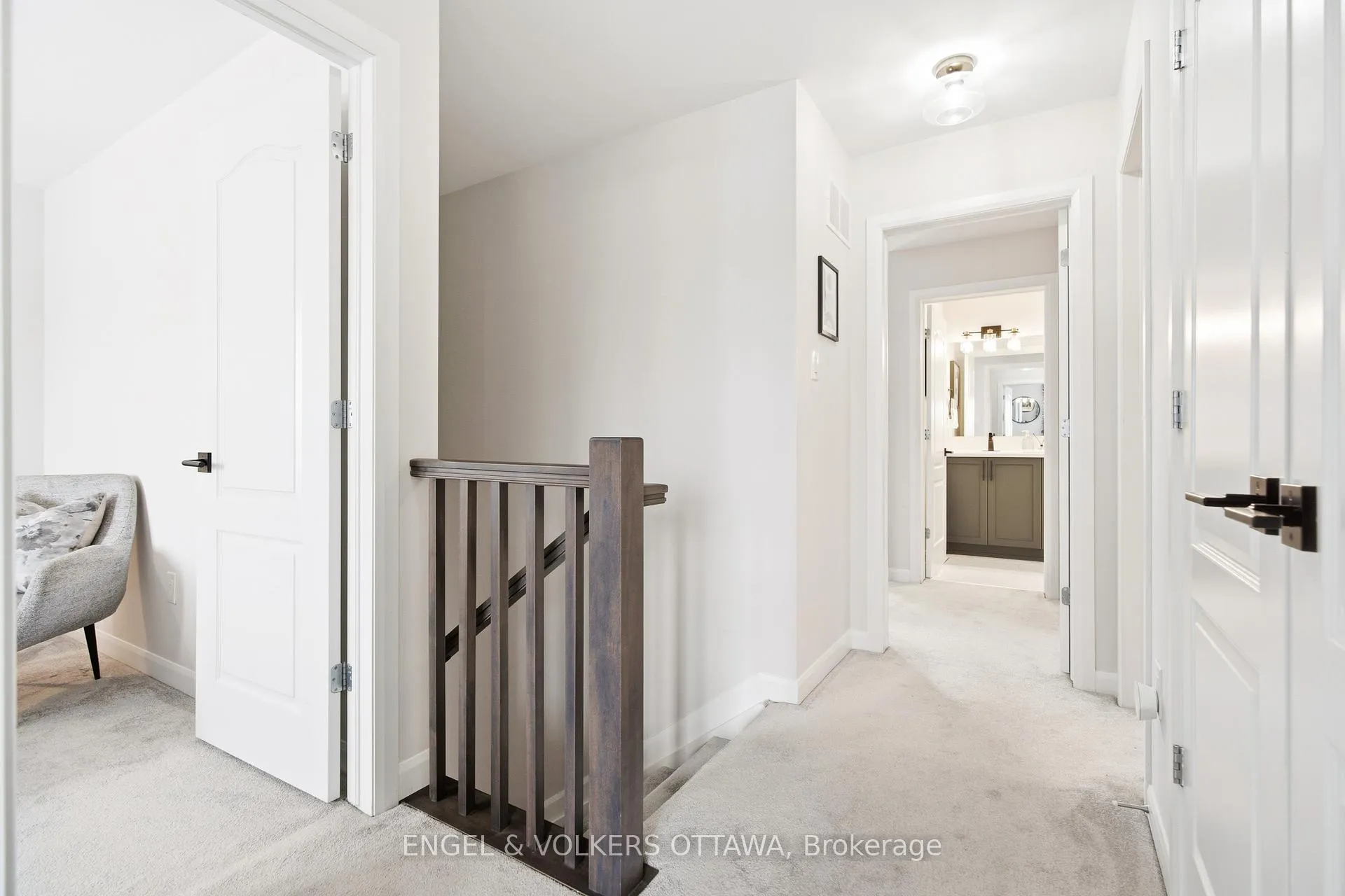 Photo 24 of 207 Argonaut Circle, Ottawa, Chapel Hill South - Orleans Village — HOMEH