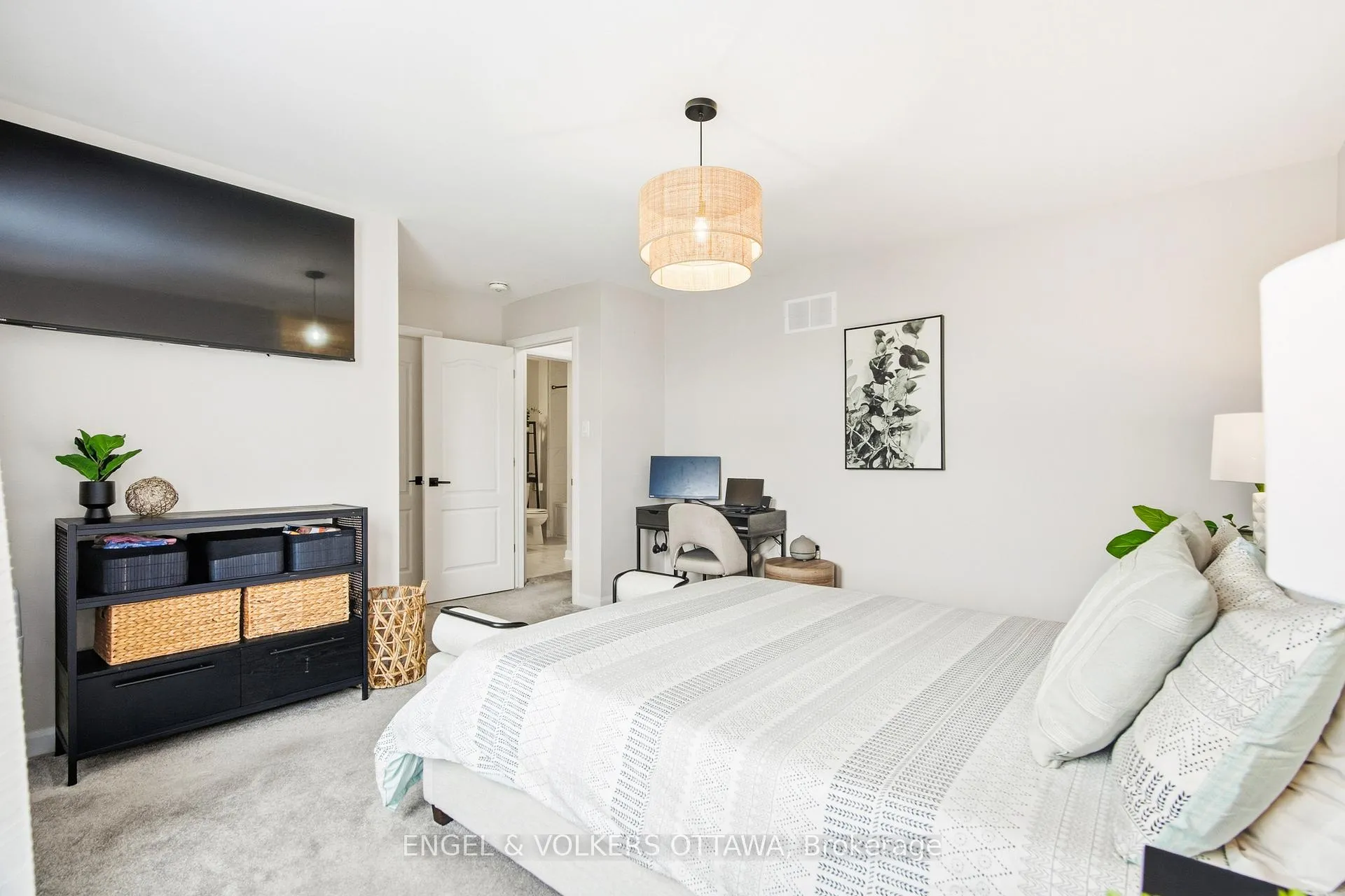 Photo 28 of 207 Argonaut Circle, Ottawa, Chapel Hill South - Orleans Village — HOMEH