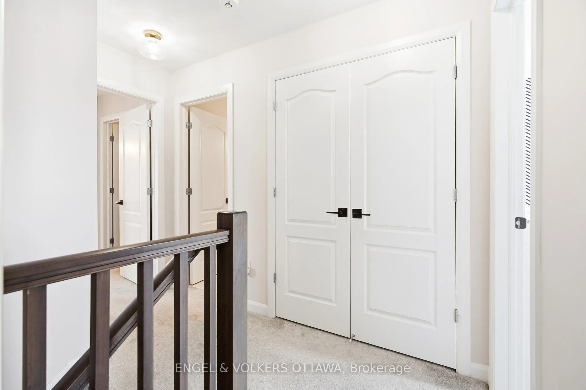 Photo 33 of 207 Argonaut Circle, Ottawa, Chapel Hill South - Orleans Village — HOMEH