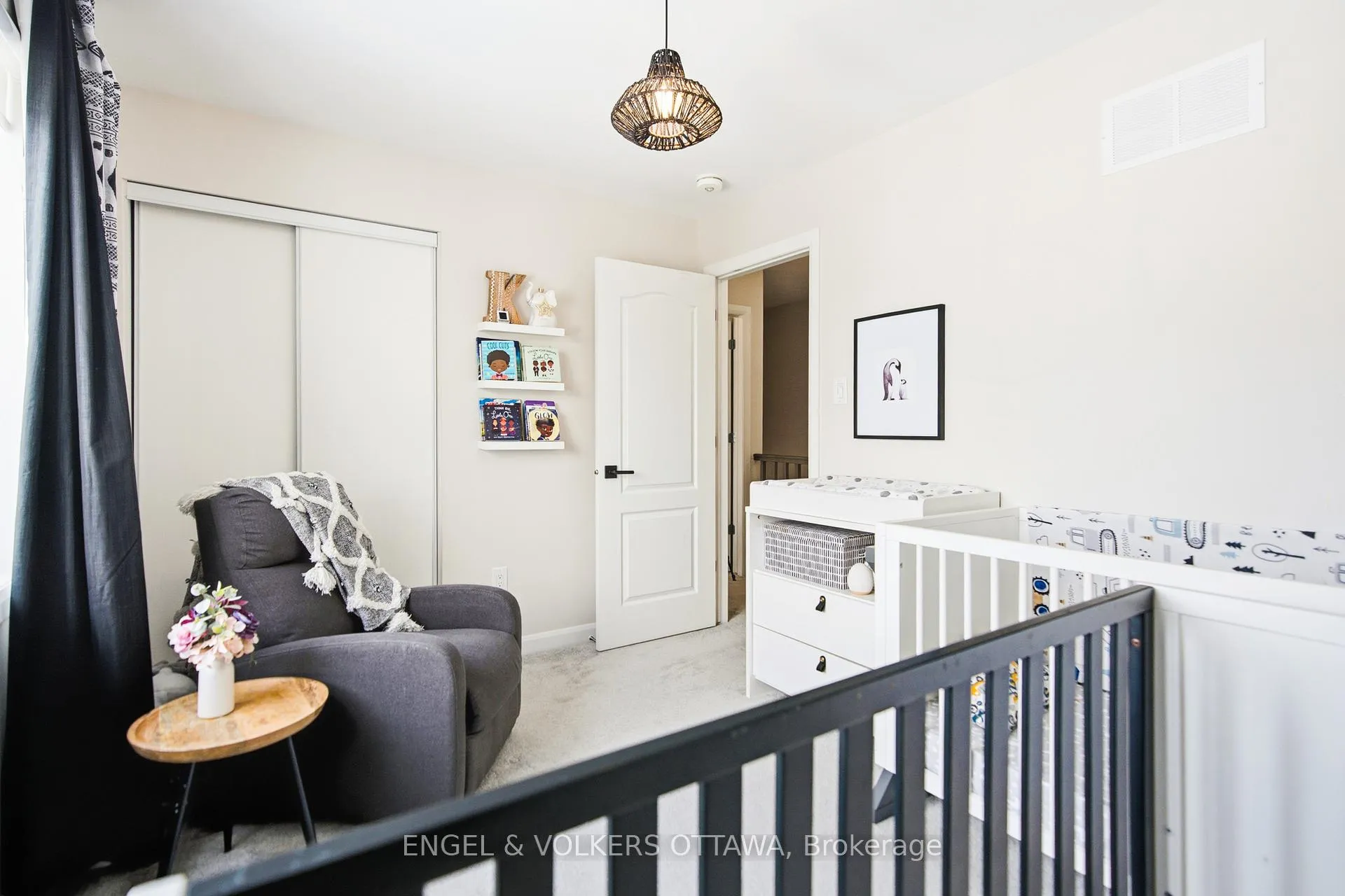 Photo 37 of 207 Argonaut Circle, Ottawa, Chapel Hill South - Orleans Village — HOMEH