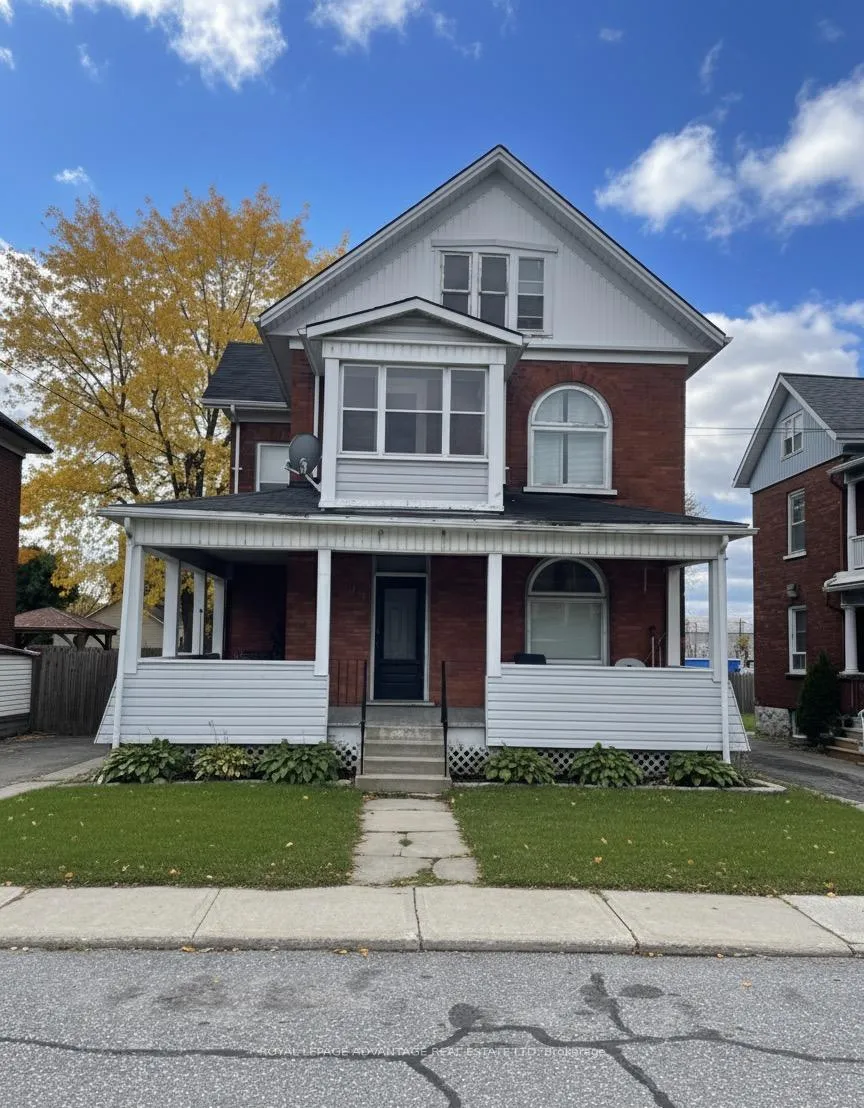 Photo 1 of 28 Mcewen Avenue, Smiths Falls — HOMEH
