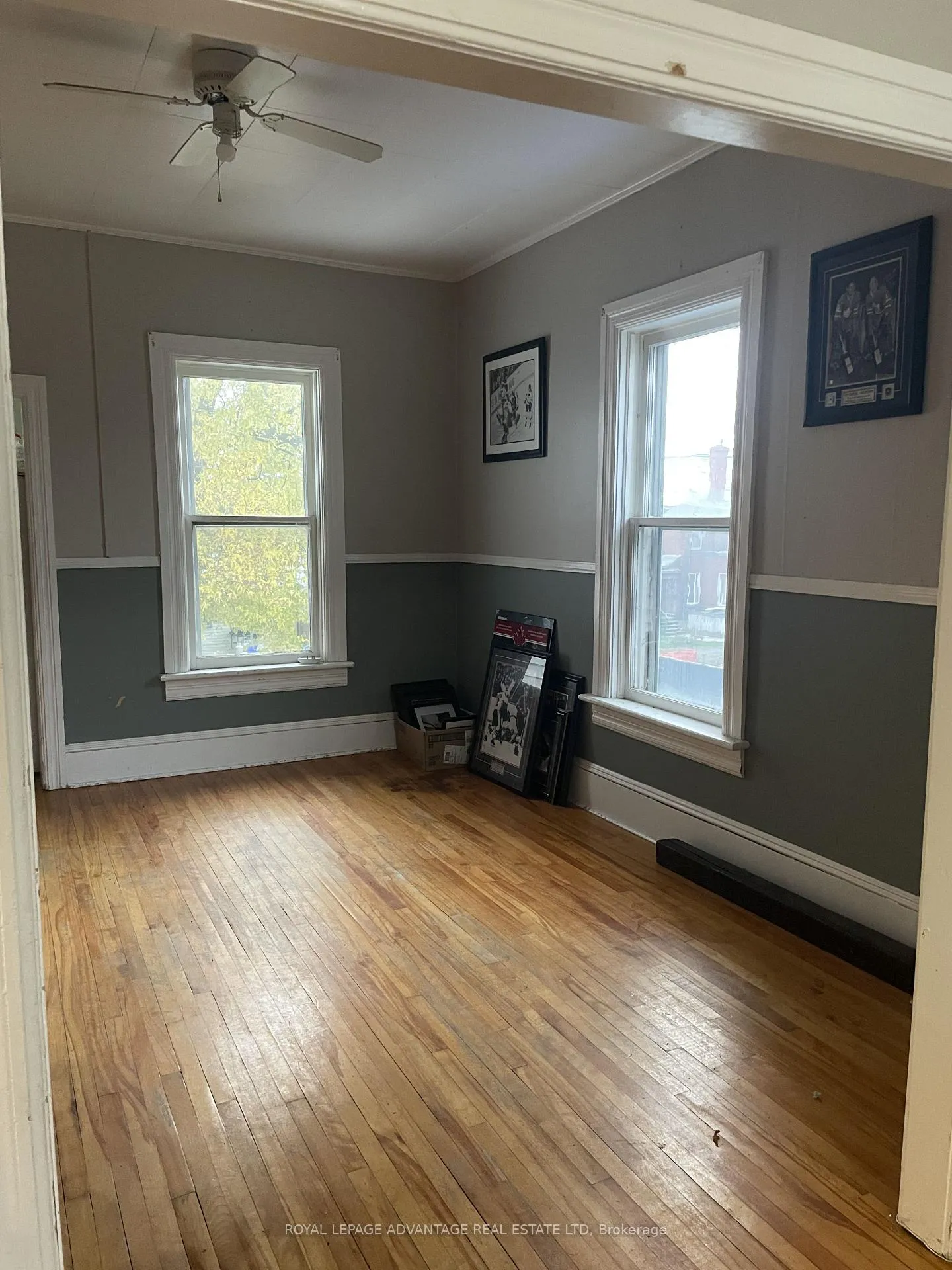 Photo 3 of 28 Mcewen Avenue, Smiths Falls — HOMEH