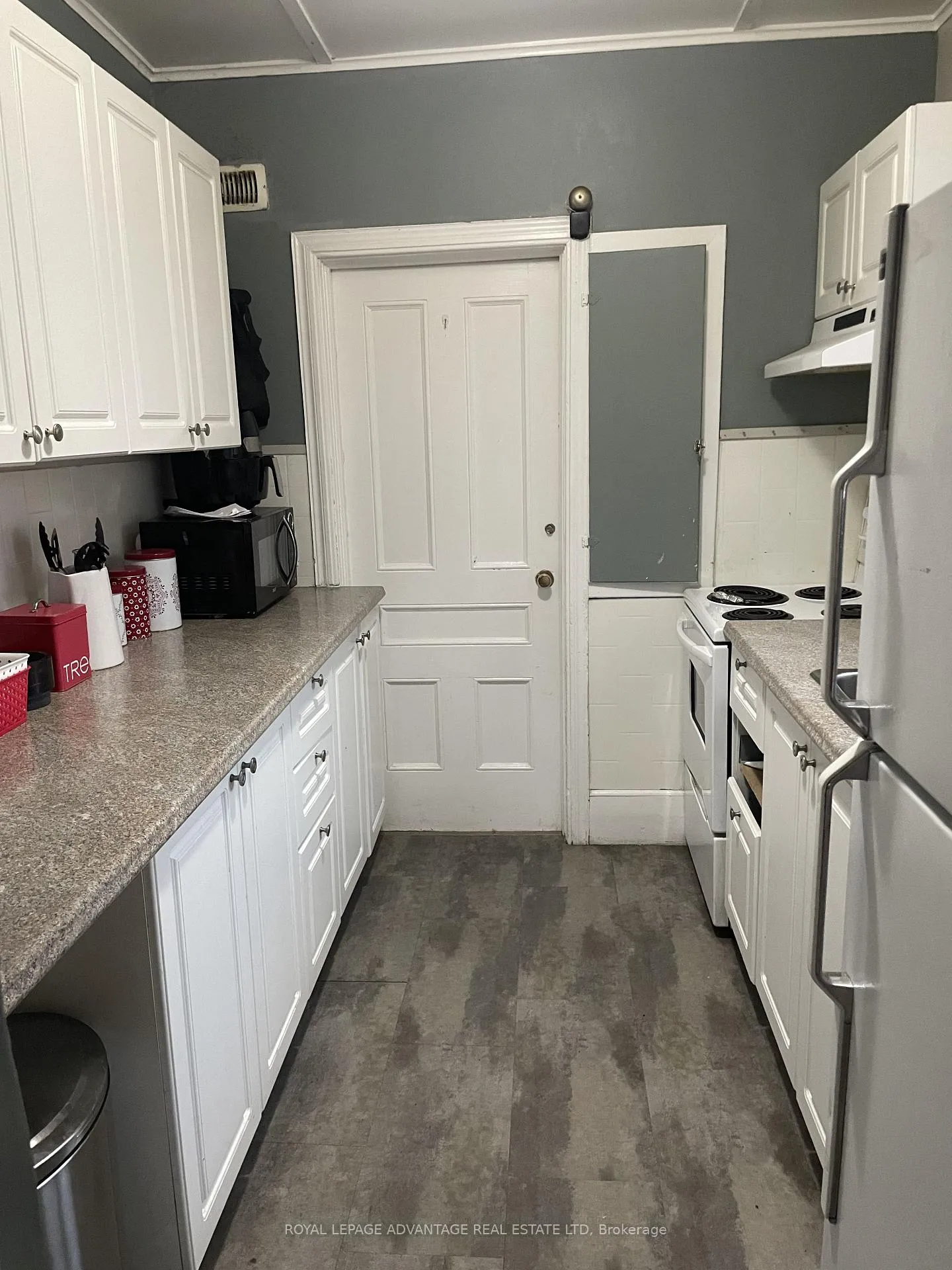 Photo 16 of 28 Mcewen Avenue, Smiths Falls — HOMEH