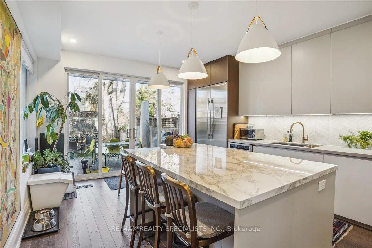 Photo 9 of 128 Riverdale Avenue, Toronto, North Riverdale — HOMEH