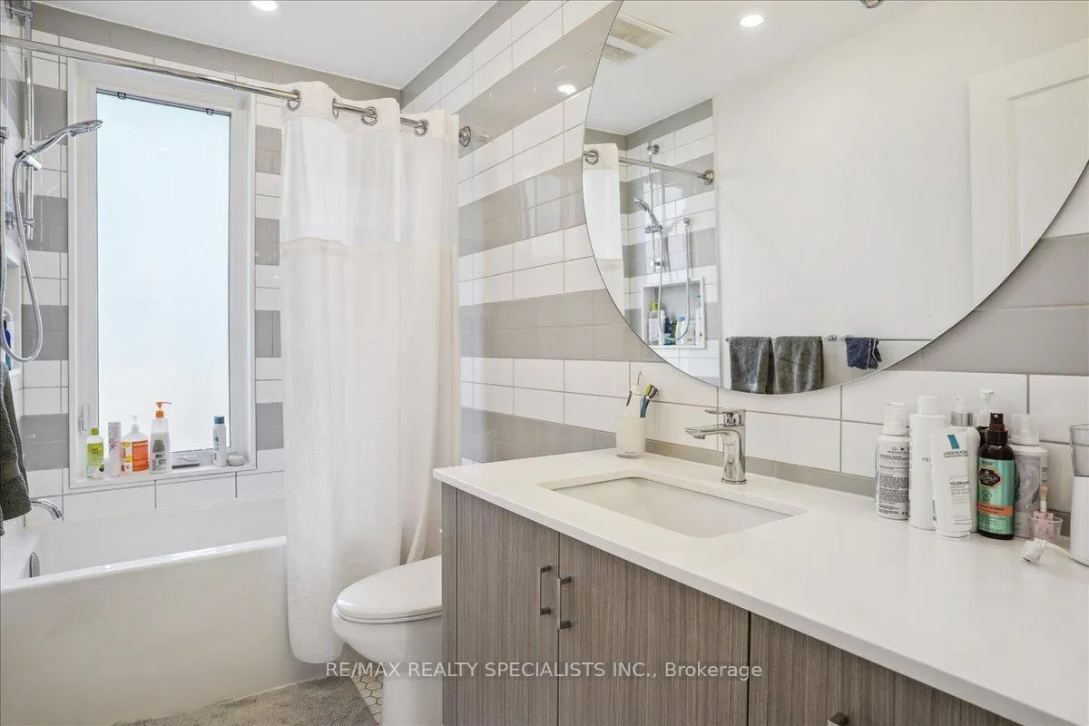 Photo 16 of 128 Riverdale Avenue, Toronto, North Riverdale — HOMEH