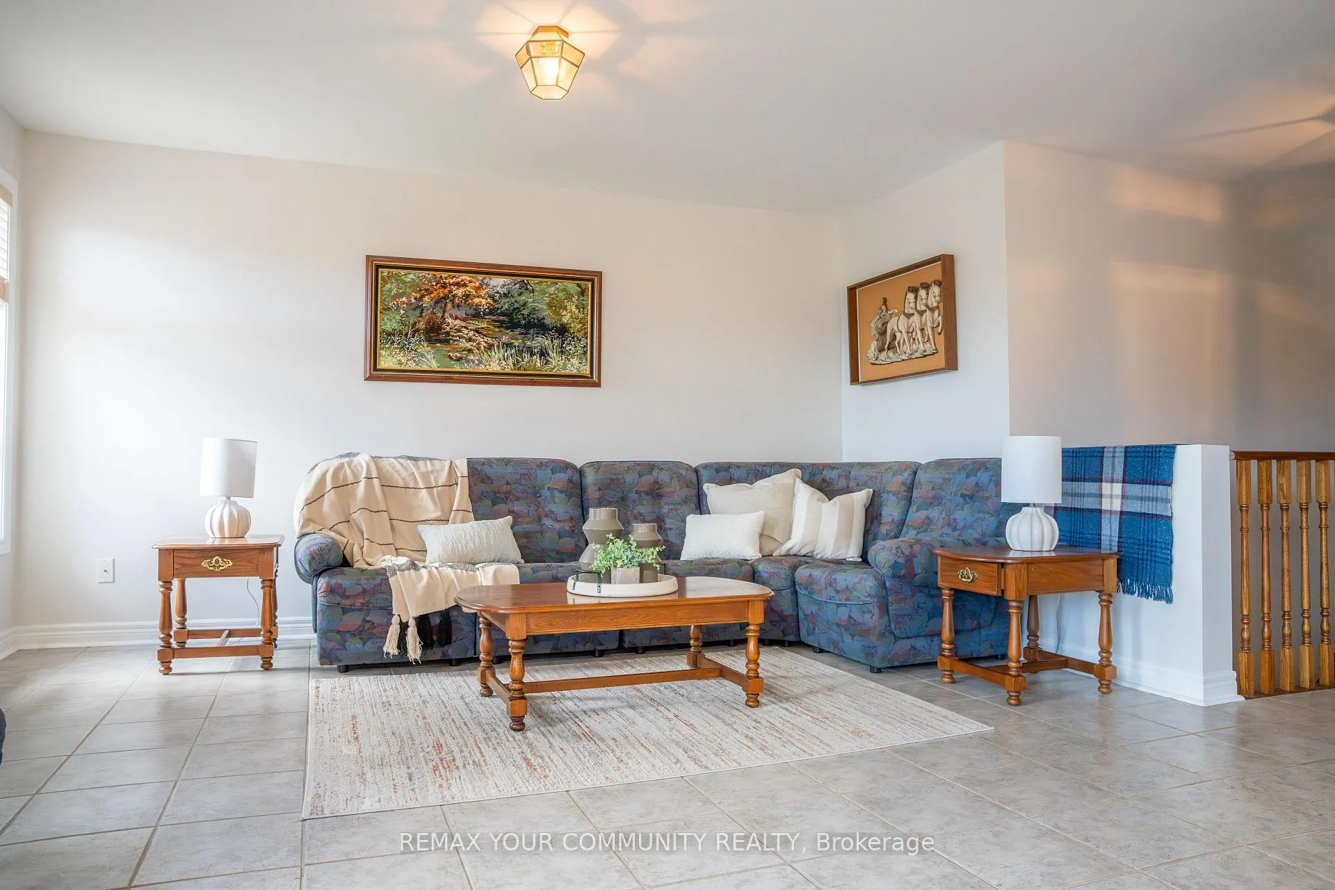 Photo 15 of 13 Foxbury Place, Caledon, Bolton North — HOMEH
