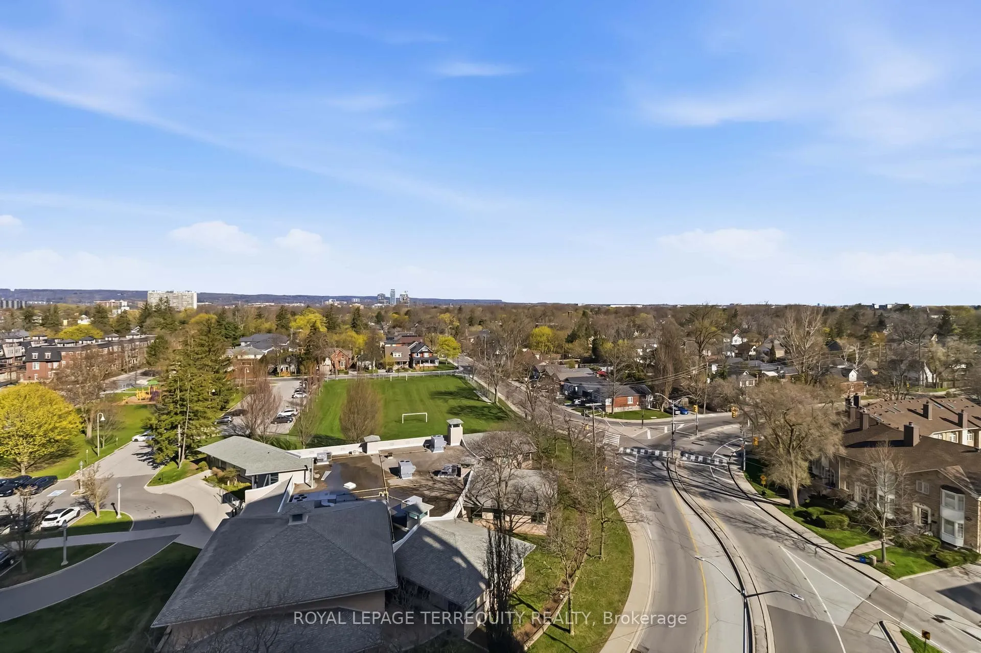 Photo 8 of Unit 811, 2088 James Street, Burlington, Brant — HOMEH