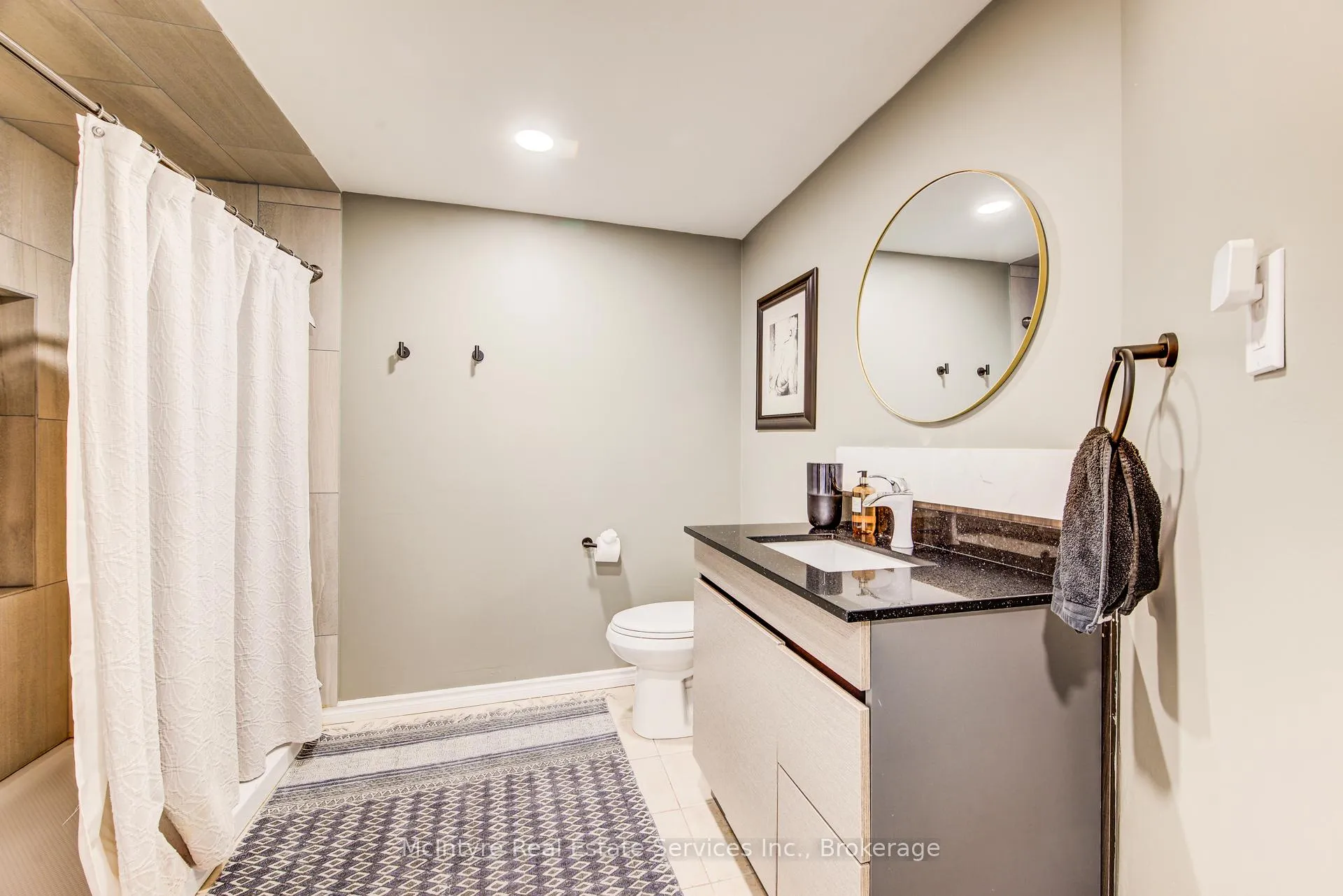 Photo 34 of 350 Auburn Drive, Waterloo — HOMEH