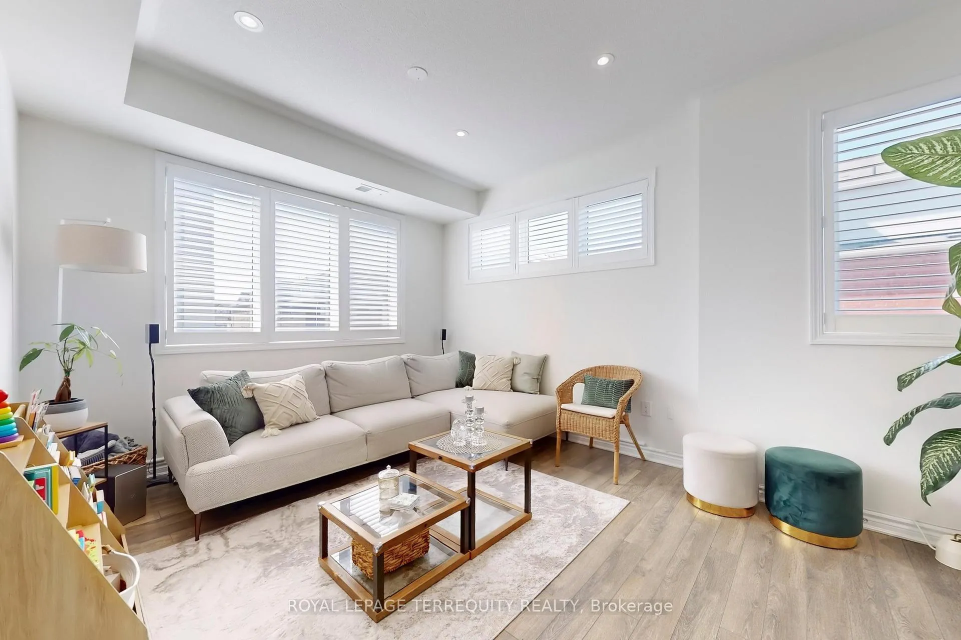 Photo 5 of Unit 608, 1148 Dragonfly Avenue, Pickering, Rural Pickering — HOMEH