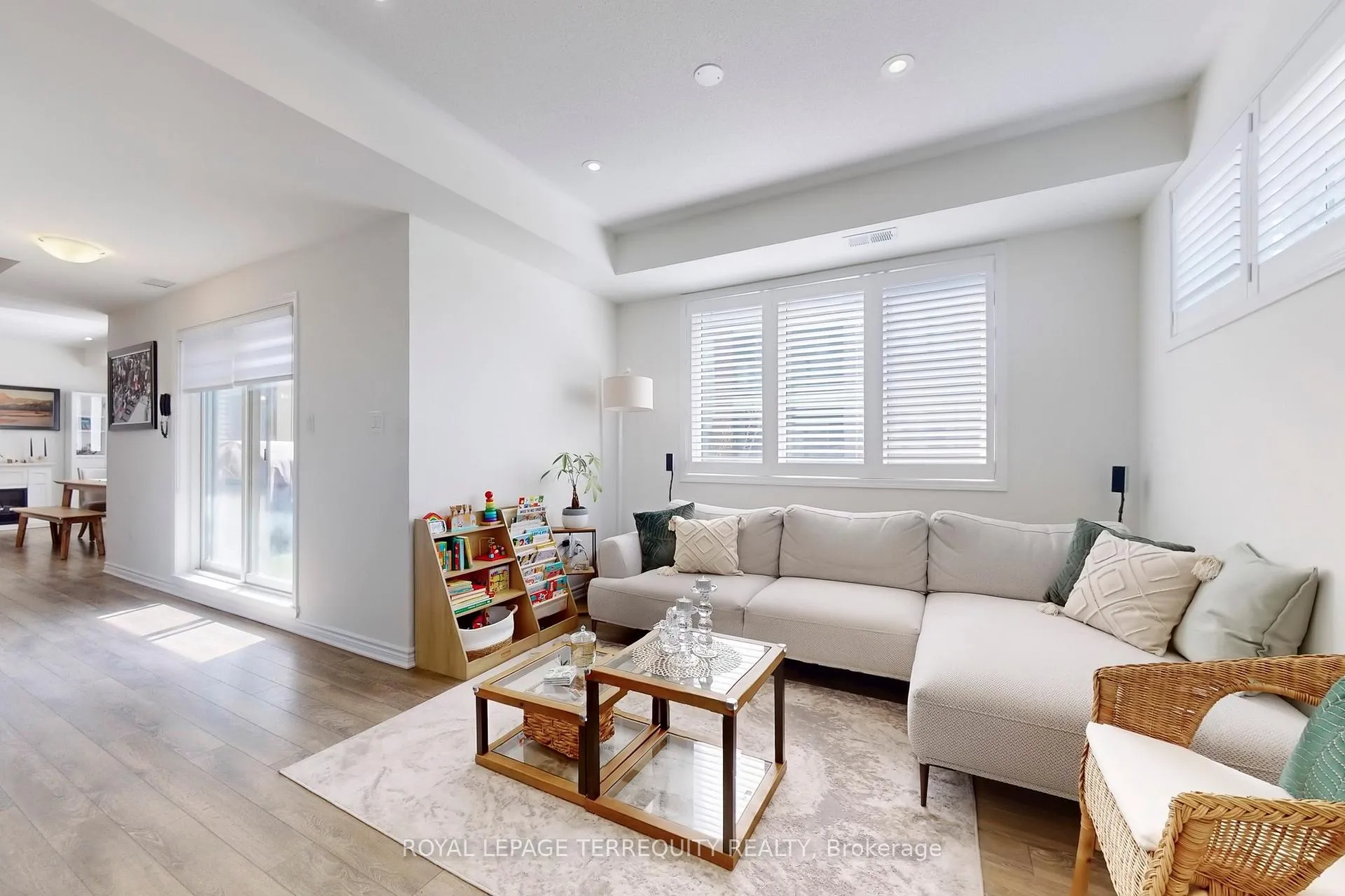 Photo 7 of Unit 608, 1148 Dragonfly Avenue, Pickering, Rural Pickering — HOMEH