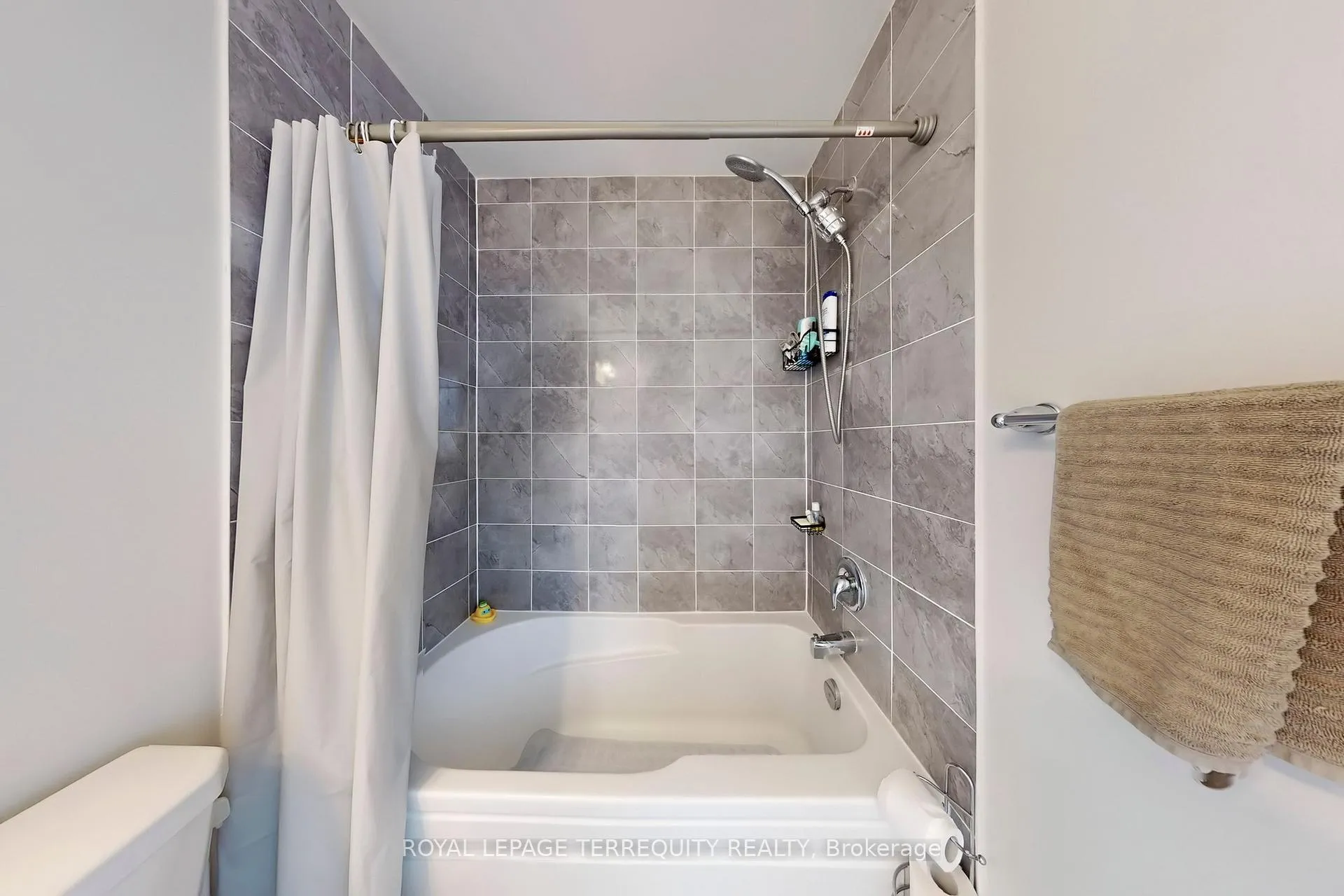 Photo 35 of Unit 608, 1148 Dragonfly Avenue, Pickering, Rural Pickering — HOMEH