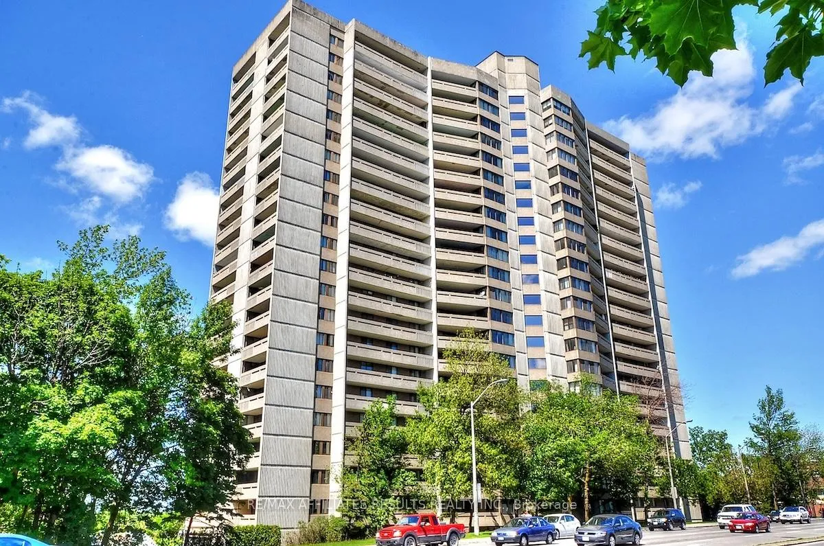 Photo of Unit 2110, 415 Greenview Avenue