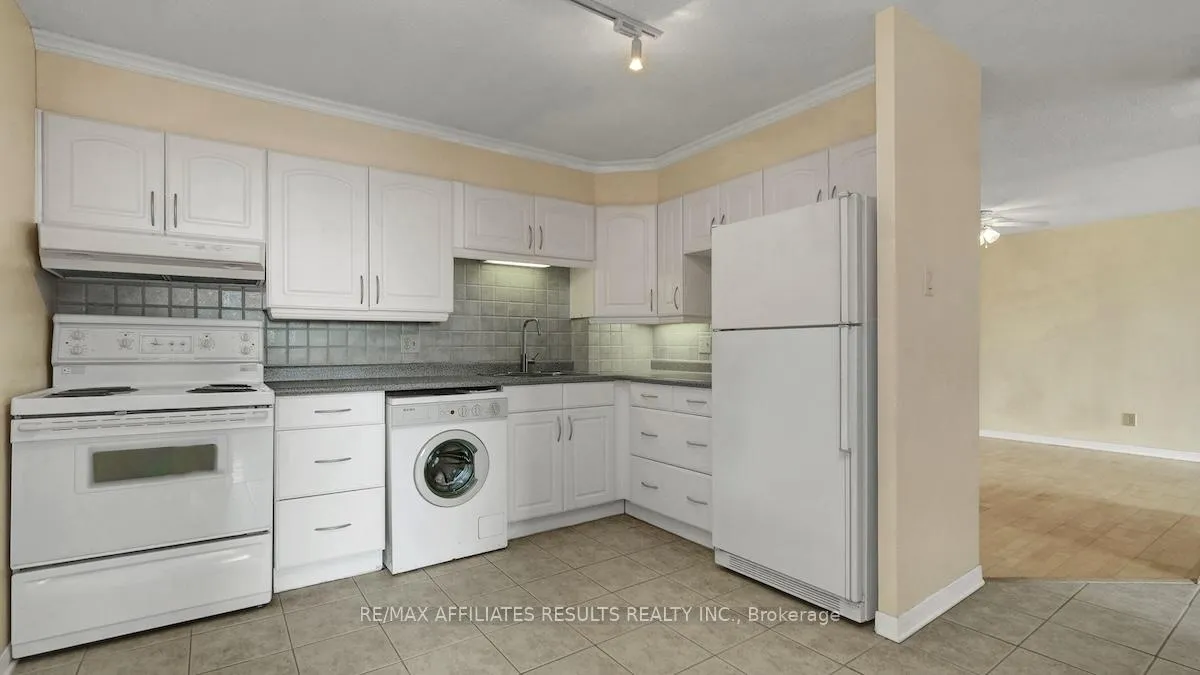 Photo 38 of Unit 2110, 415 Greenview Avenue, Ottawa, Britannia — HOMEH