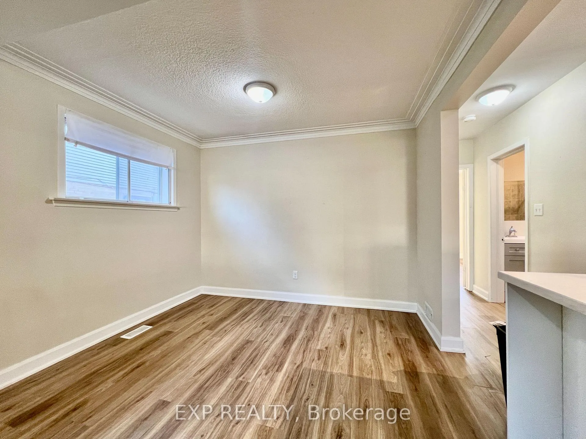 Photo 10 of 158 Hallmark Avenue, Etobicoke, Alderwood — HOMEH