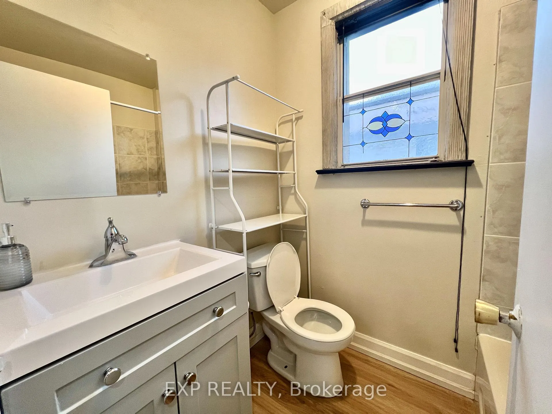 Photo 11 of 158 Hallmark Avenue, Etobicoke, Alderwood — HOMEH