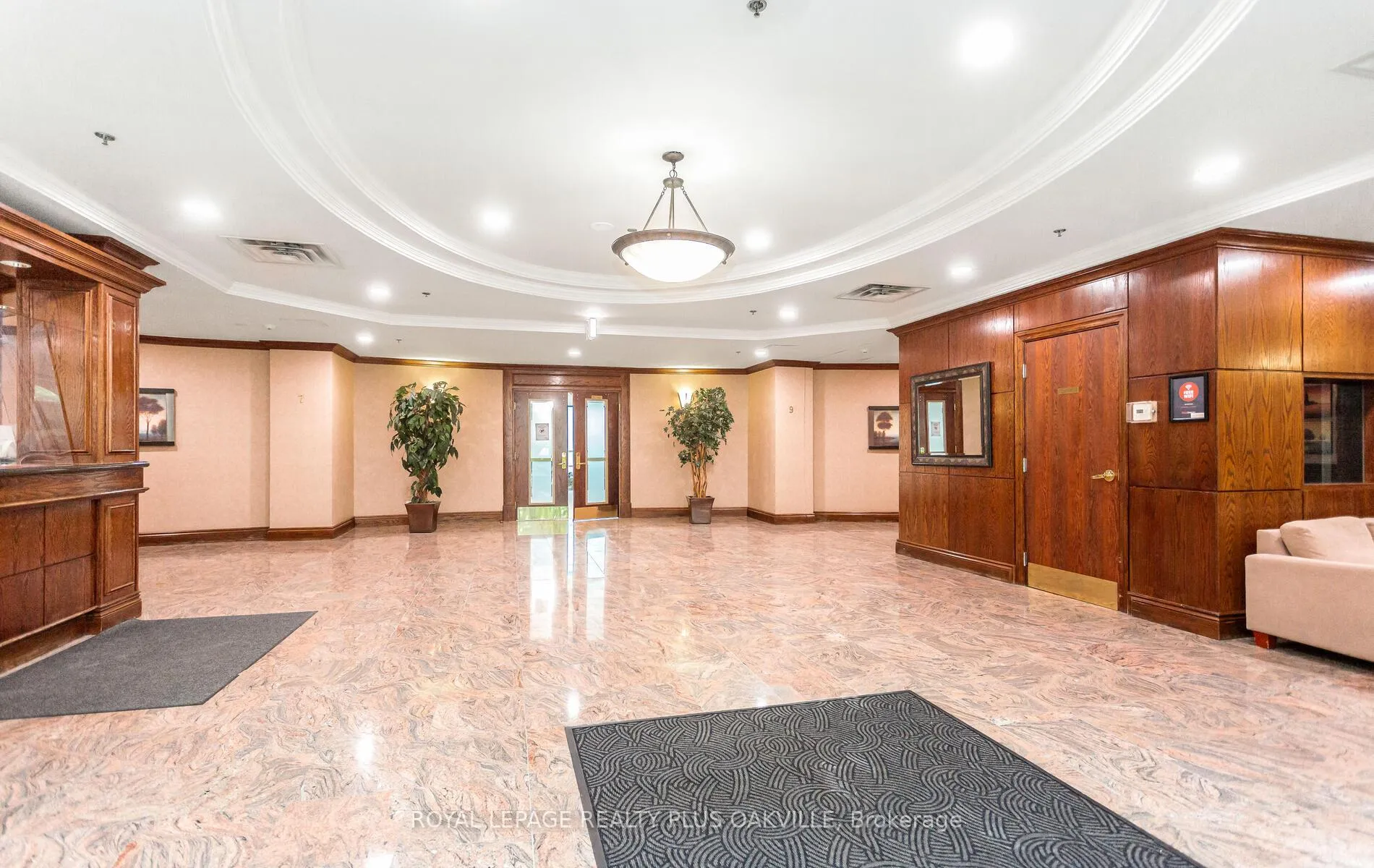 Photo 8 of Unit LPH07, 7 Michael Power Place, Etobicoke, Islington-City Centre West — HOMEH