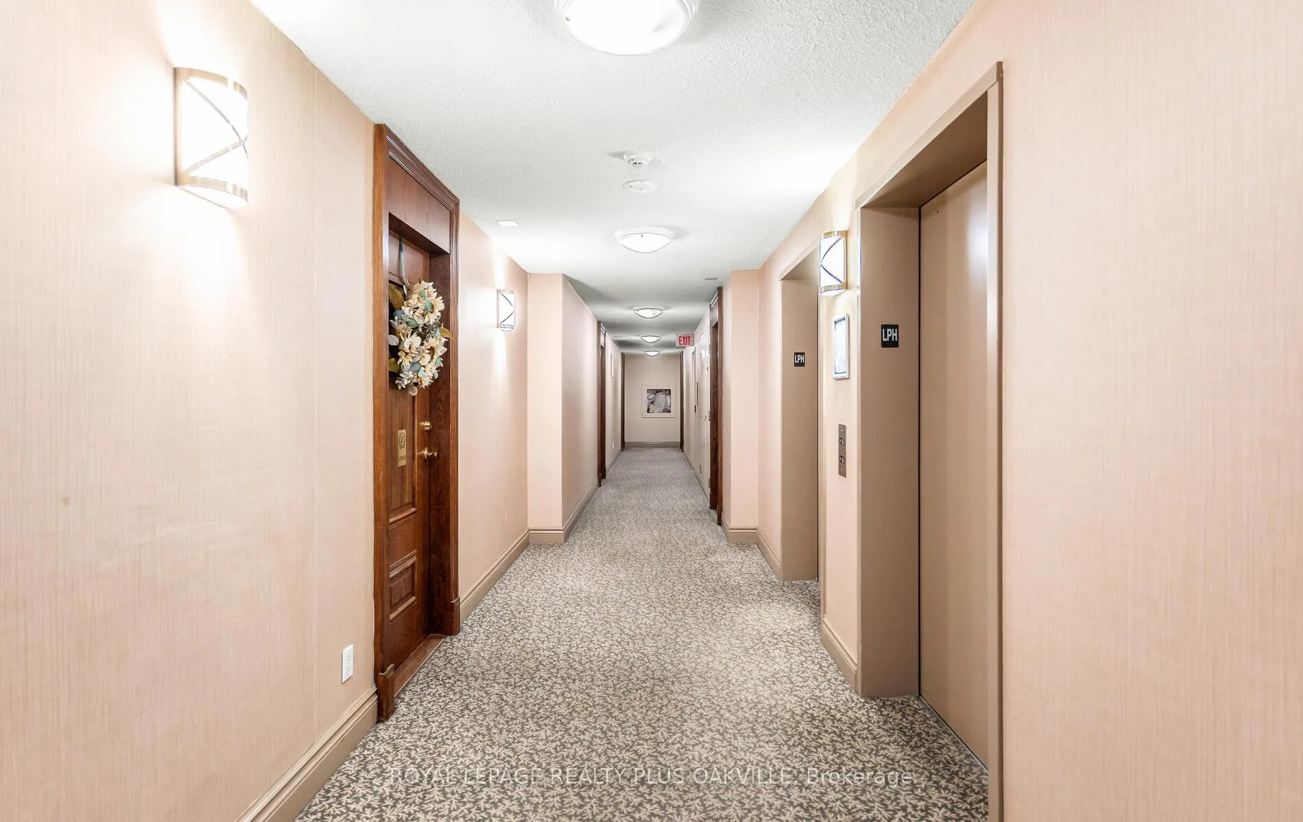 Photo 9 of Unit LPH07, 7 Michael Power Place, Etobicoke, Islington-City Centre West — HOMEH