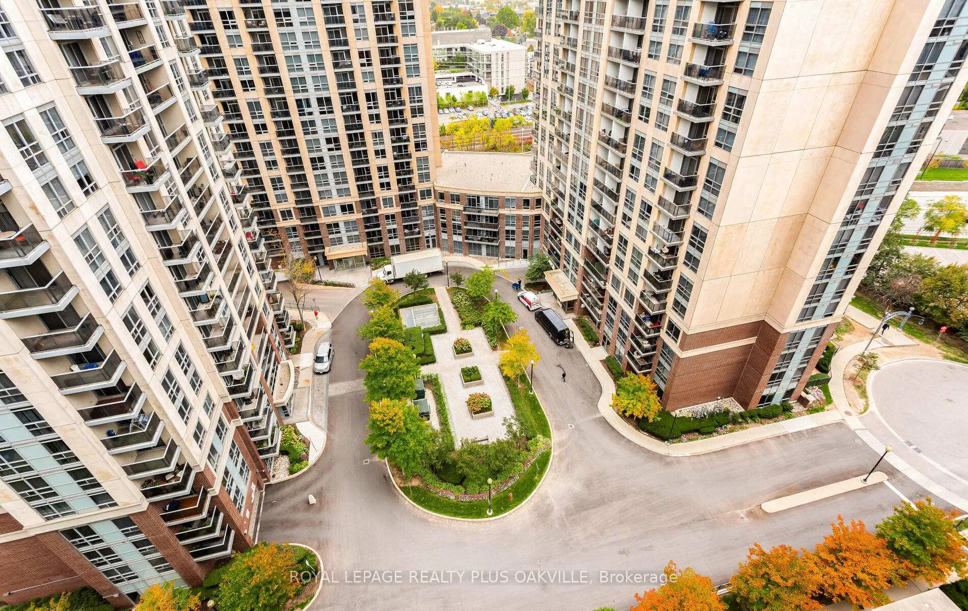 Photo 42 of Unit LPH07, 7 Michael Power Place, Etobicoke, Islington-City Centre West — HOMEH