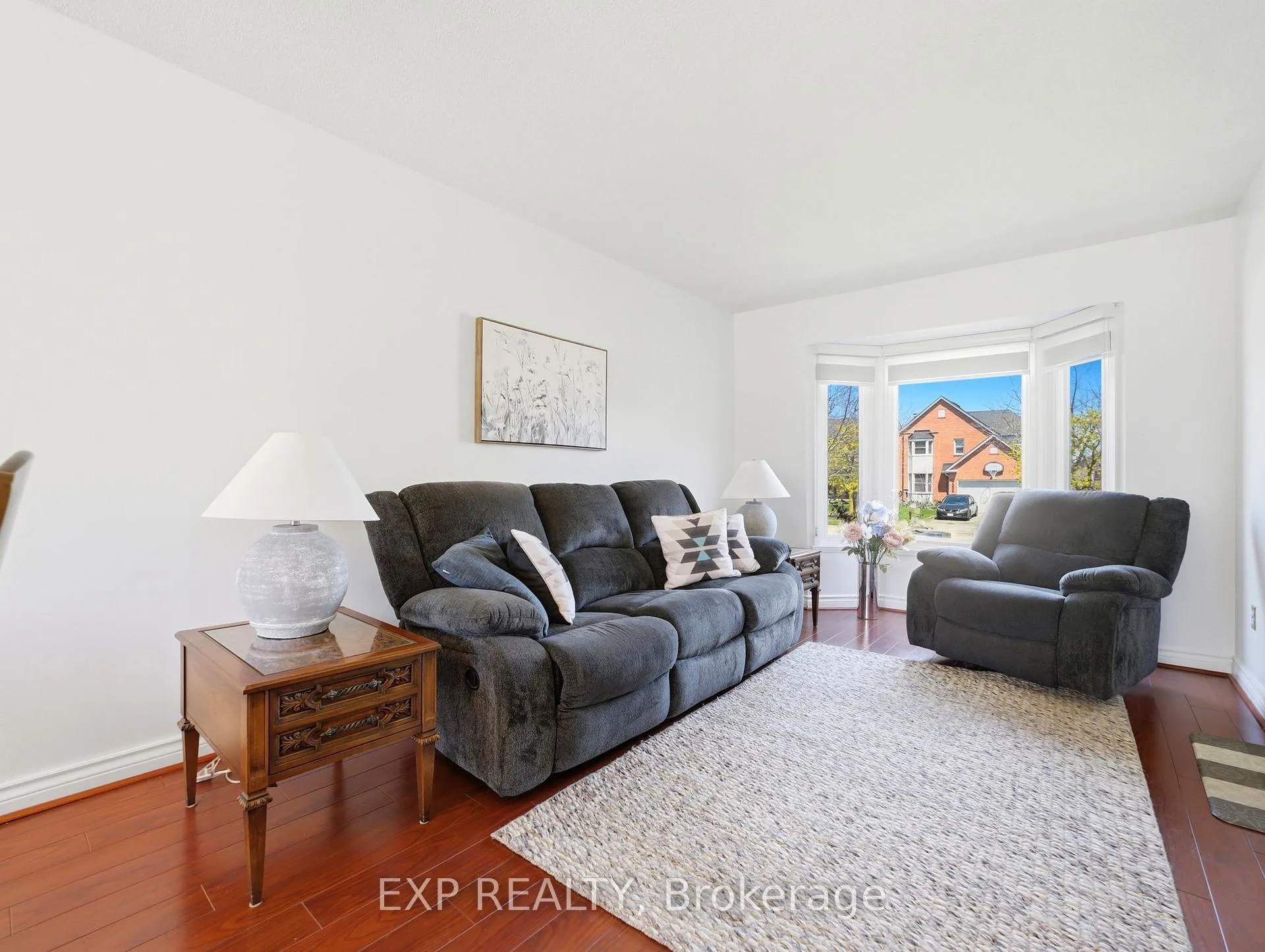 Photo 6 of 7327 Corrine Crescent, Mississauga, Meadowvale — HOMEH