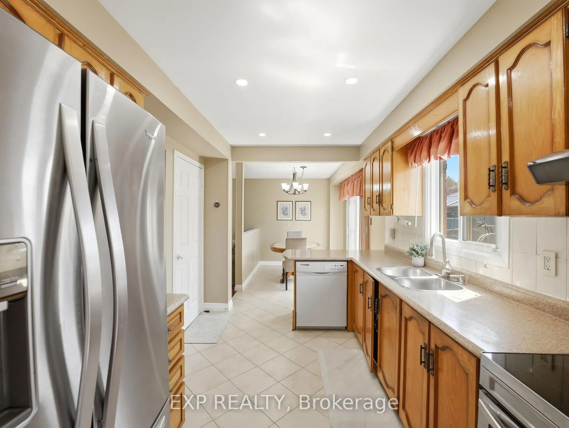 Photo 11 of 7327 Corrine Crescent, Mississauga, Meadowvale — HOMEH