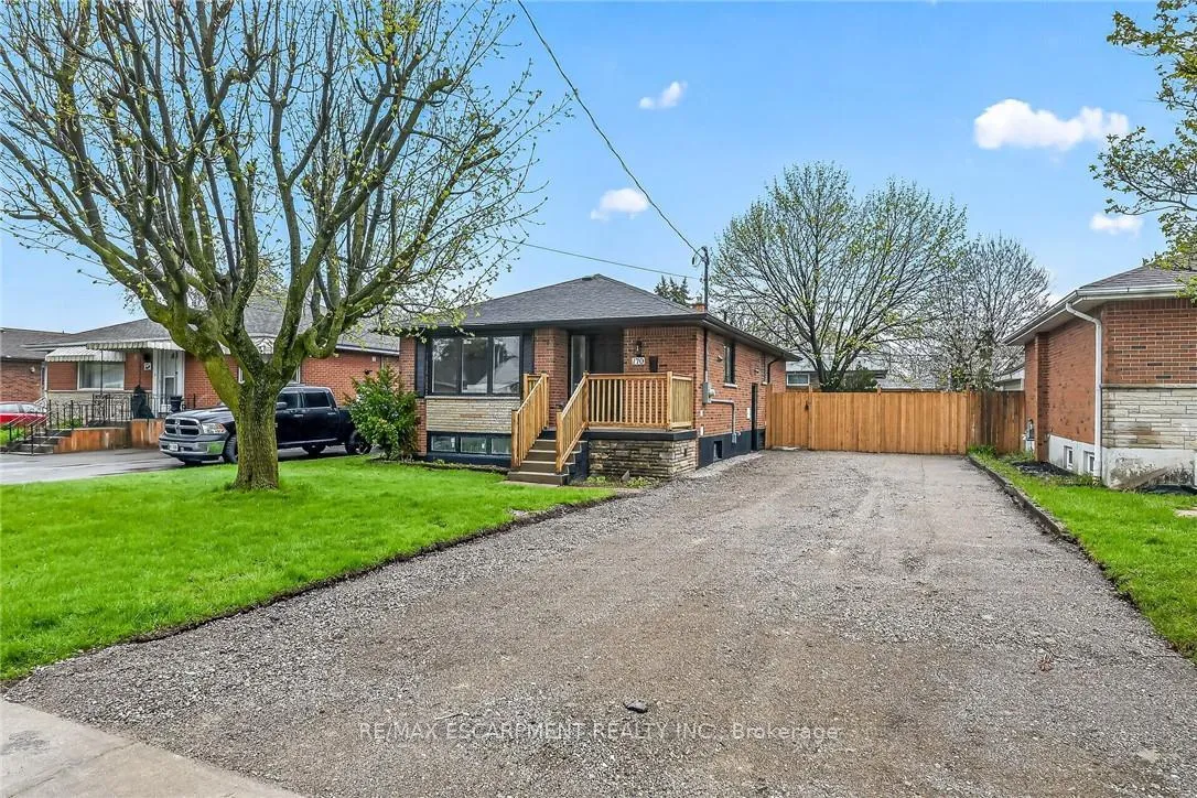 Photo 1 of 170 Fernwood Crescent, Hamilton, Hampton Heights — HOMEH