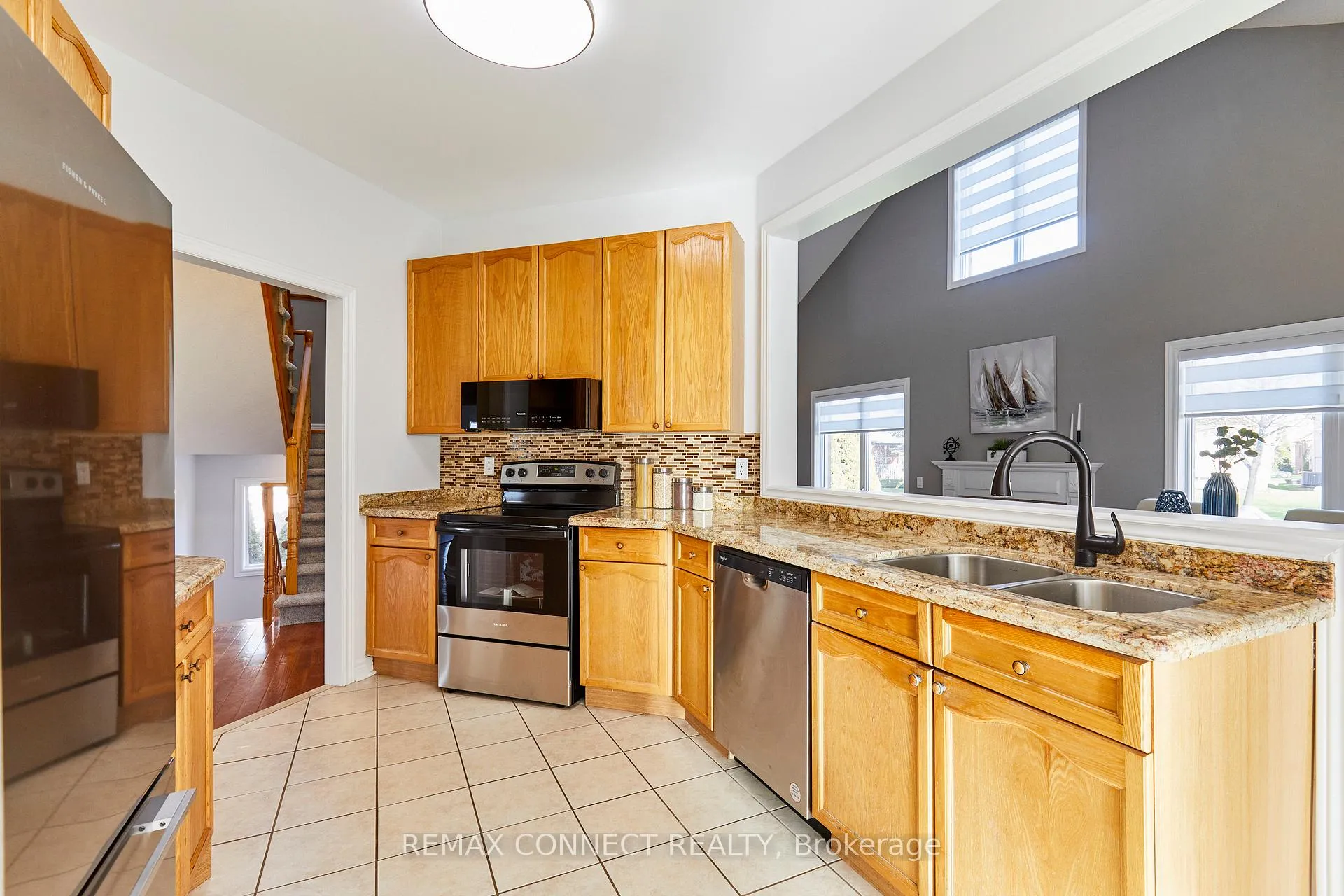 Photo 14 of 304 Waterbury Crescent, Scugog, Port Perry — HOMEH