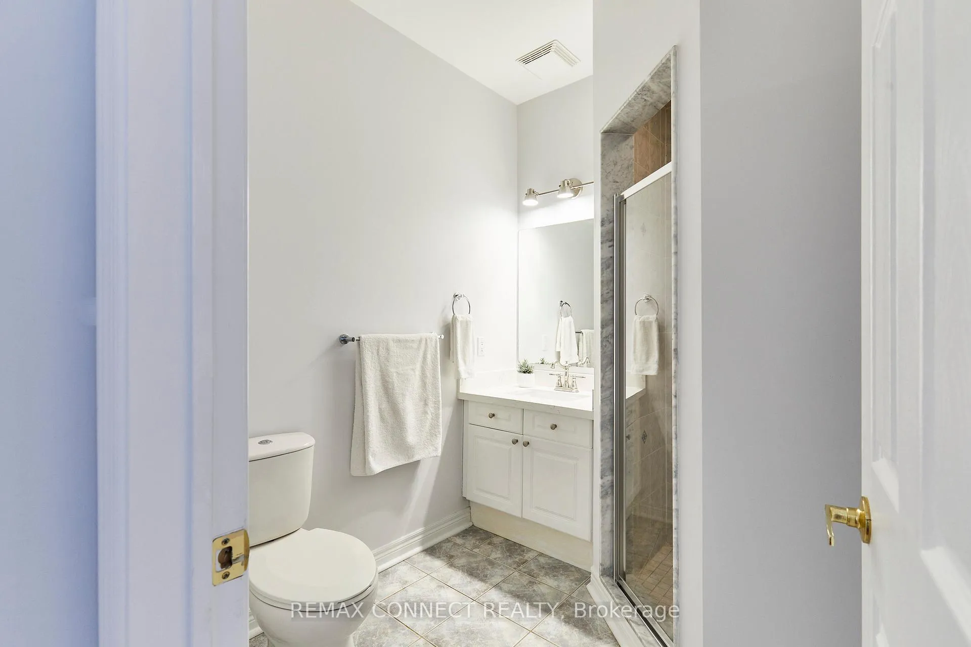 Photo 33 of 304 Waterbury Crescent, Scugog, Port Perry — HOMEH