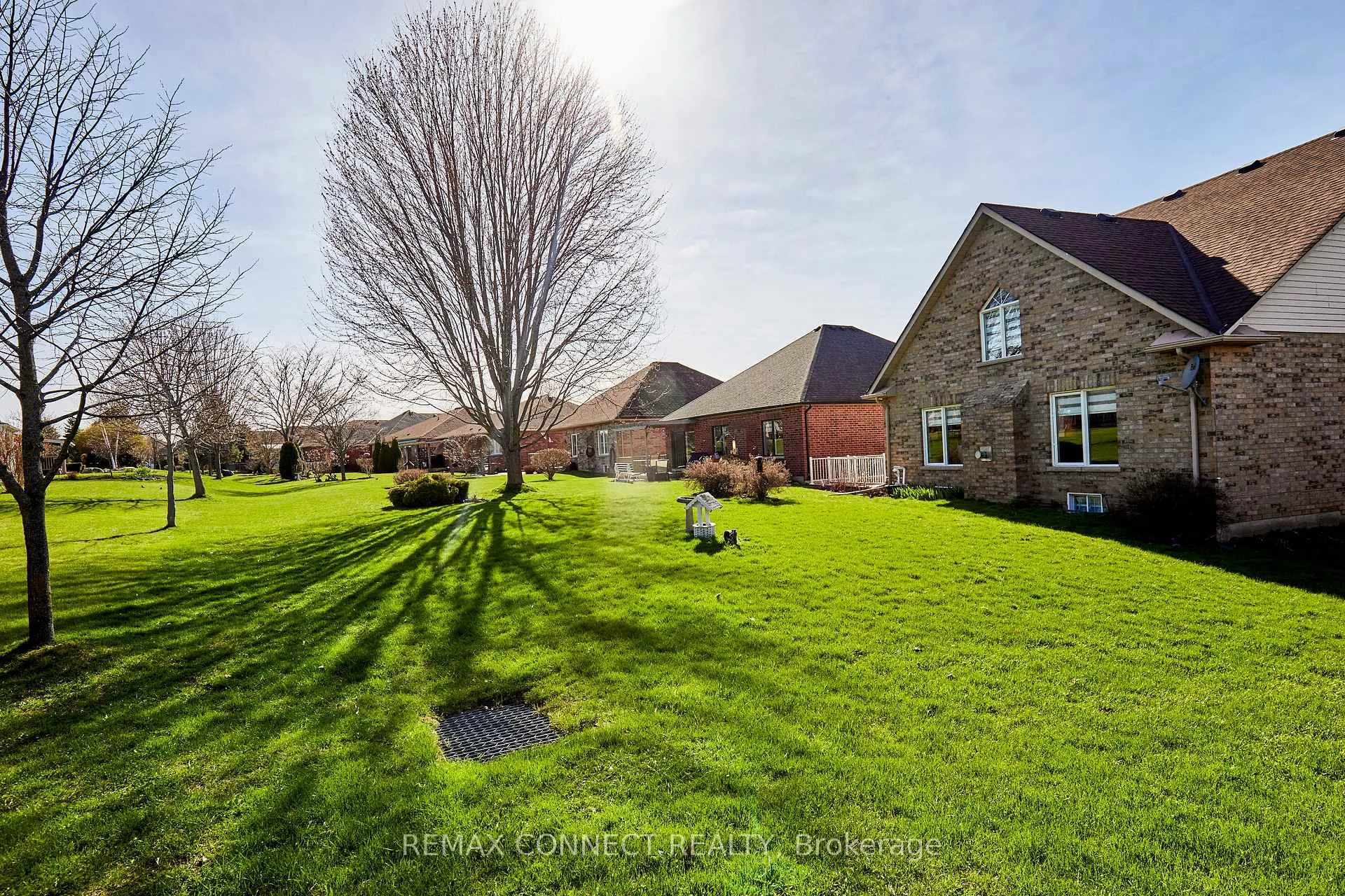 Photo 44 of 304 Waterbury Crescent, Scugog, Port Perry — HOMEH