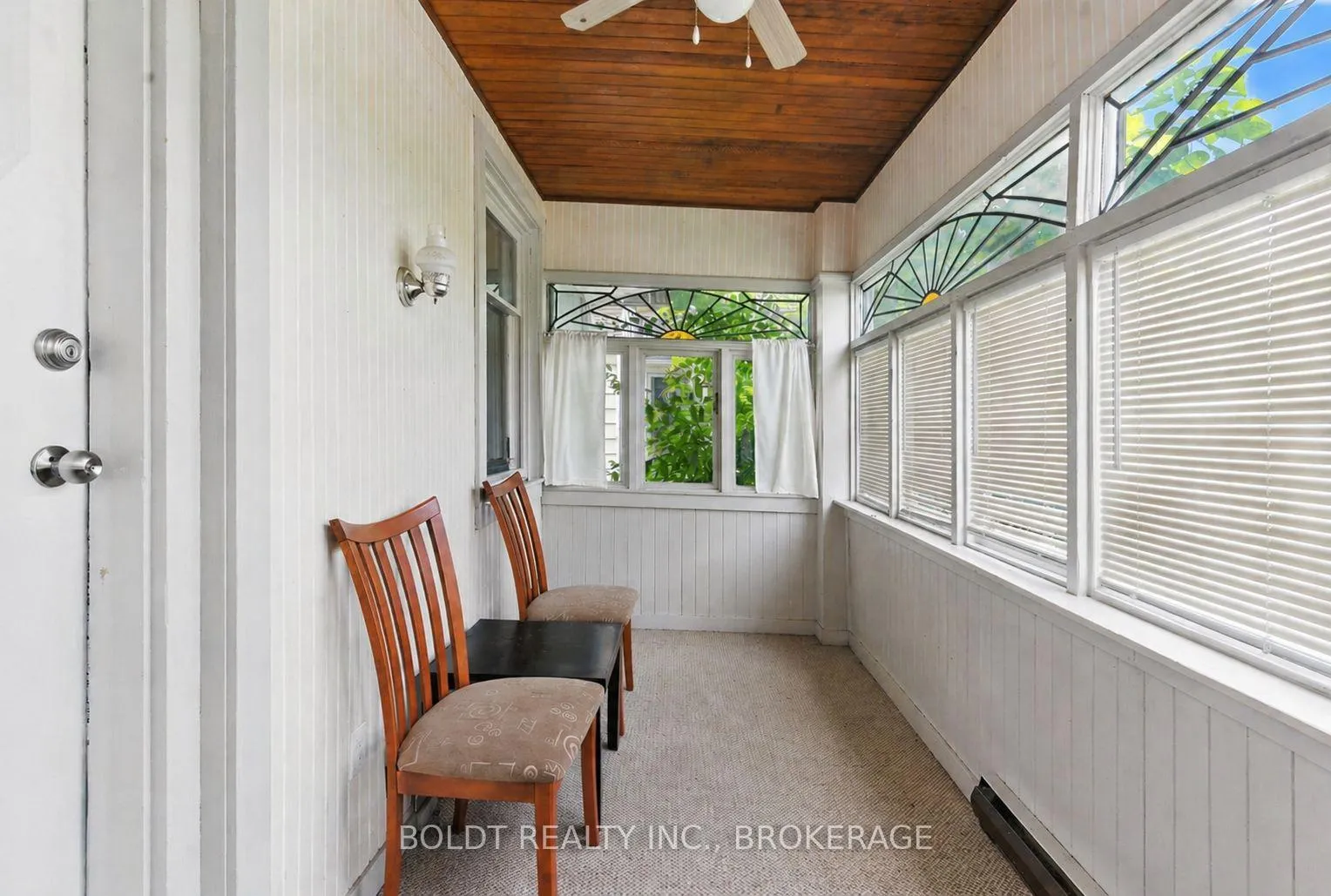 Photo 5 of 63 Permilla Street, St. Catharines, Ridley — HOMEH