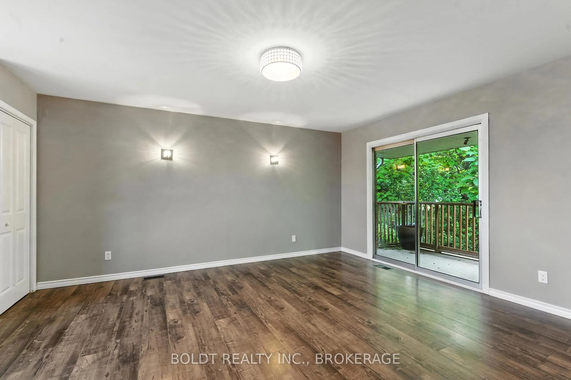 Photo 33 of 63 Permilla Street, St. Catharines, Ridley — HOMEH