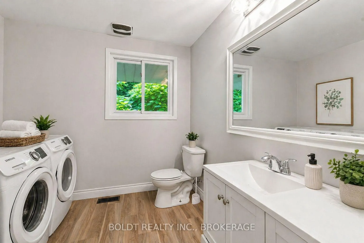 Photo 38 of 63 Permilla Street, St. Catharines, Ridley — HOMEH