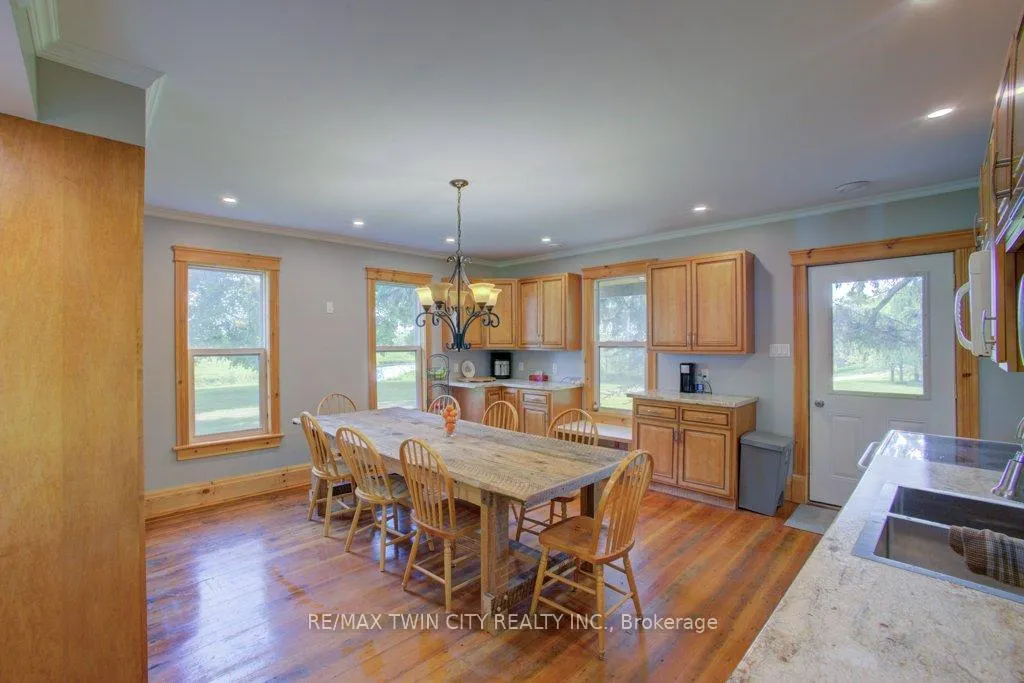 Photo 5 of 86561 London Road, North Huron, East Wawanosh — HOMEH