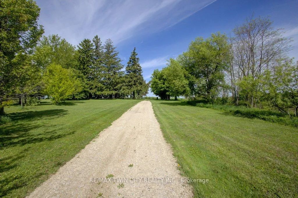 Photo 34 of 86561 London Road, North Huron, East Wawanosh — HOMEH