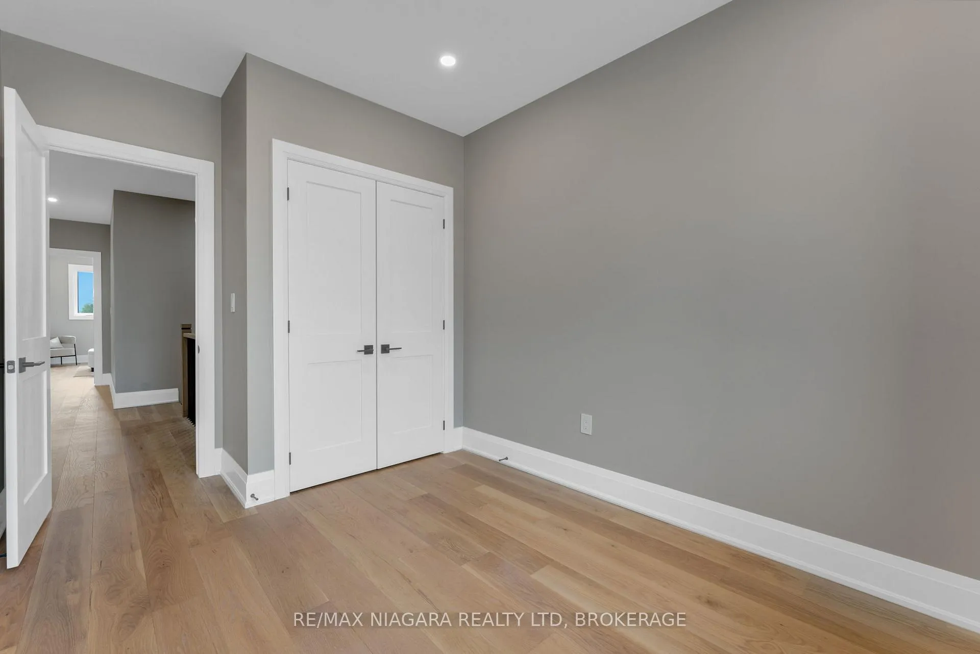 Photo 29 of 6212 Curlin Crescent, Niagara Falls, Forestview — HOMEH
