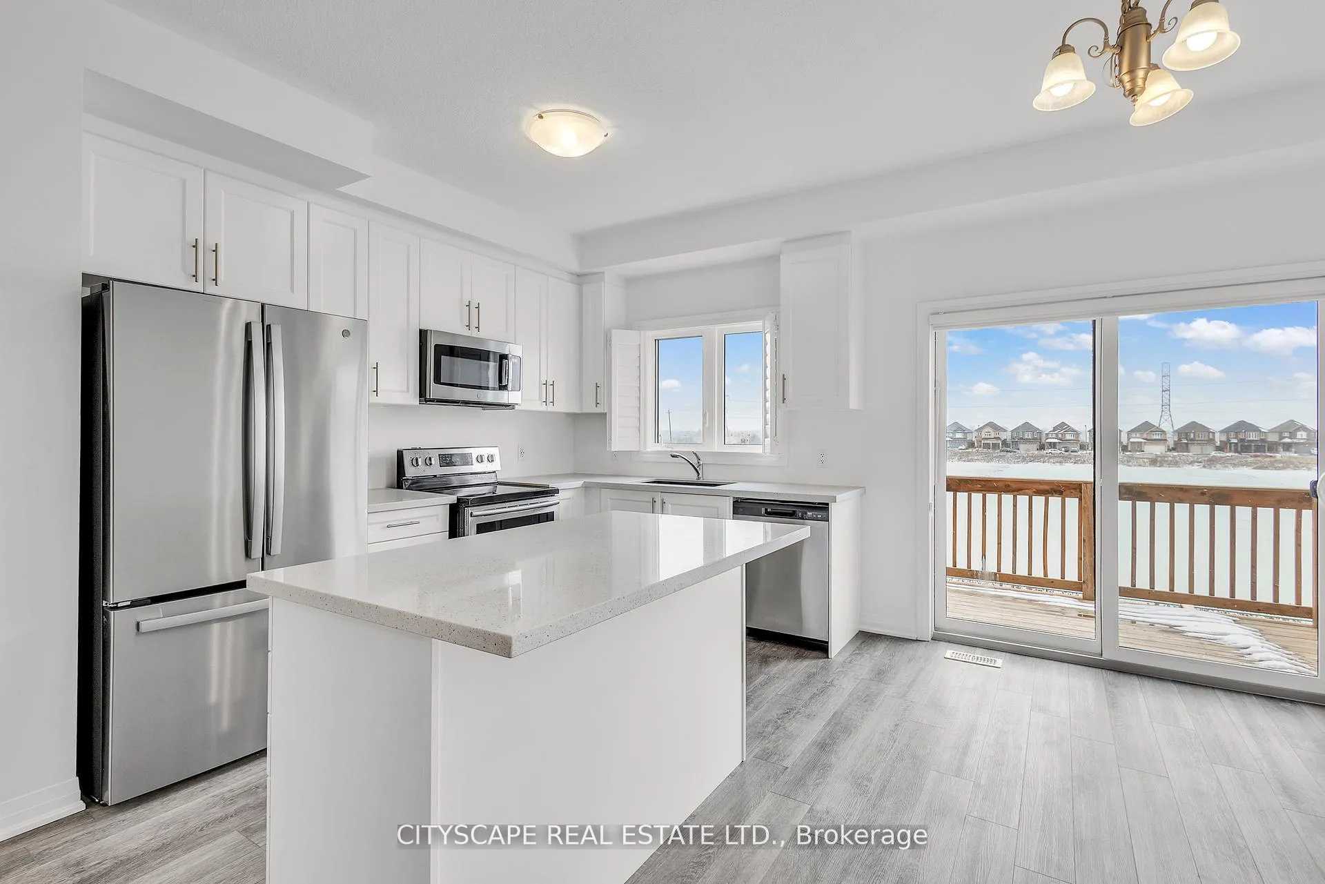 Photo 16 of 34 Laguna Village Crescent, Hamilton, Rural Glanbrook — HOMEH