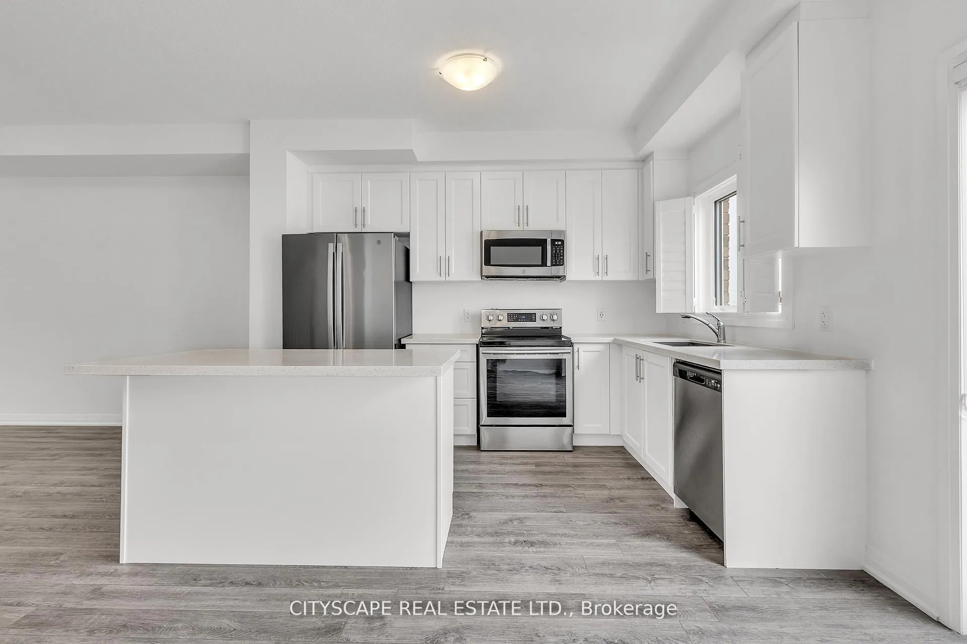 Photo 17 of 34 Laguna Village Crescent, Hamilton, Rural Glanbrook — HOMEH