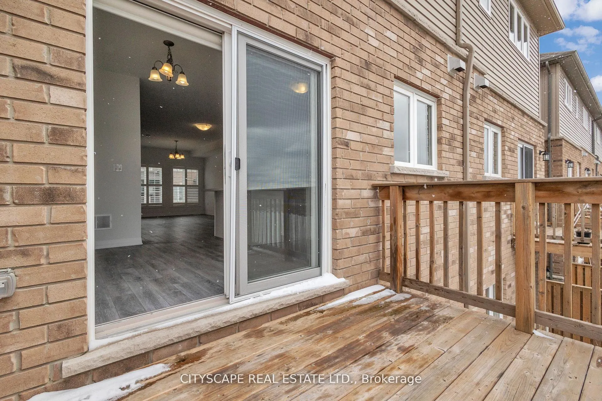 Photo 19 of 34 Laguna Village Crescent, Hamilton, Rural Glanbrook — HOMEH