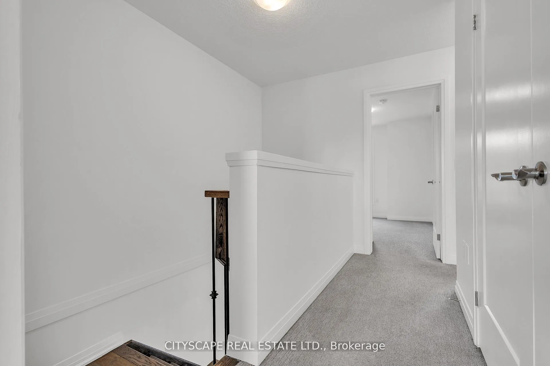 Photo 25 of 34 Laguna Village Crescent, Hamilton, Rural Glanbrook — HOMEH