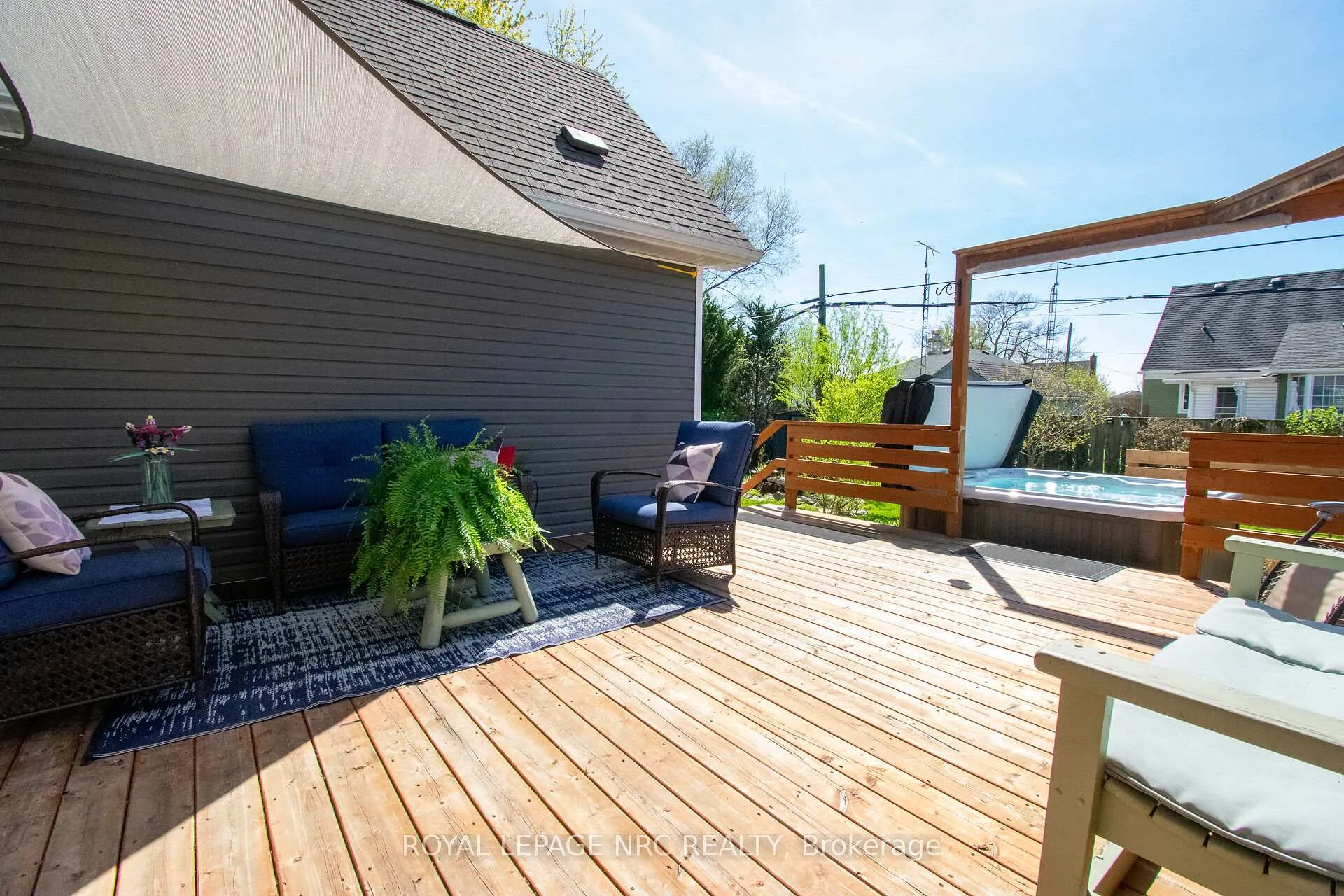 Photo 46 of 10 Blain Place N, St. Catharines, E. Chester — HOMEH