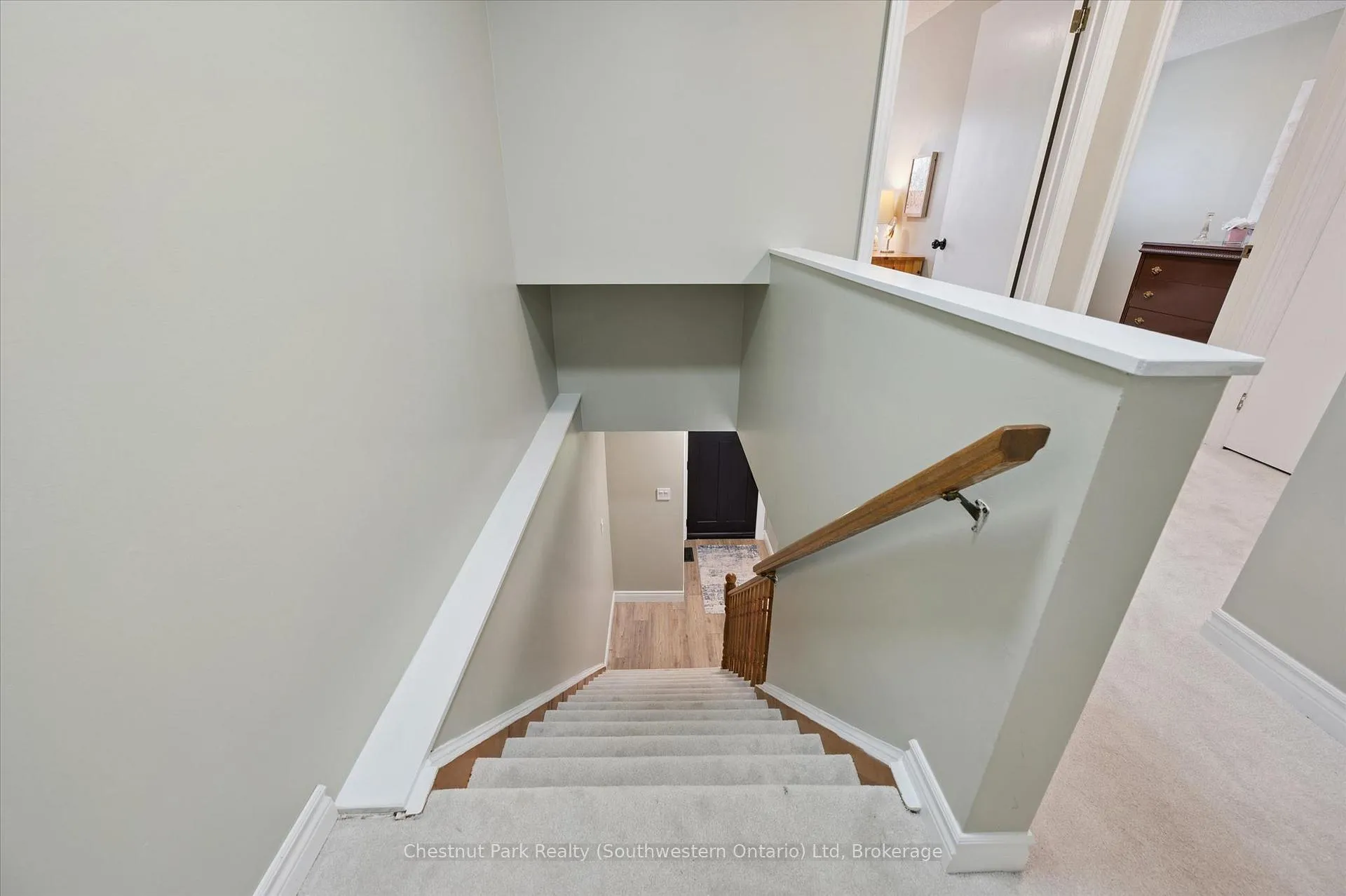 Photo 19 of 33 Wilson Crescent, Centre Wellington, Elora/Salem — HOMEH