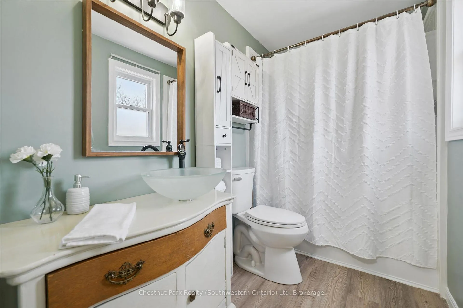 Photo 22 of 33 Wilson Crescent, Centre Wellington, Elora/Salem — HOMEH