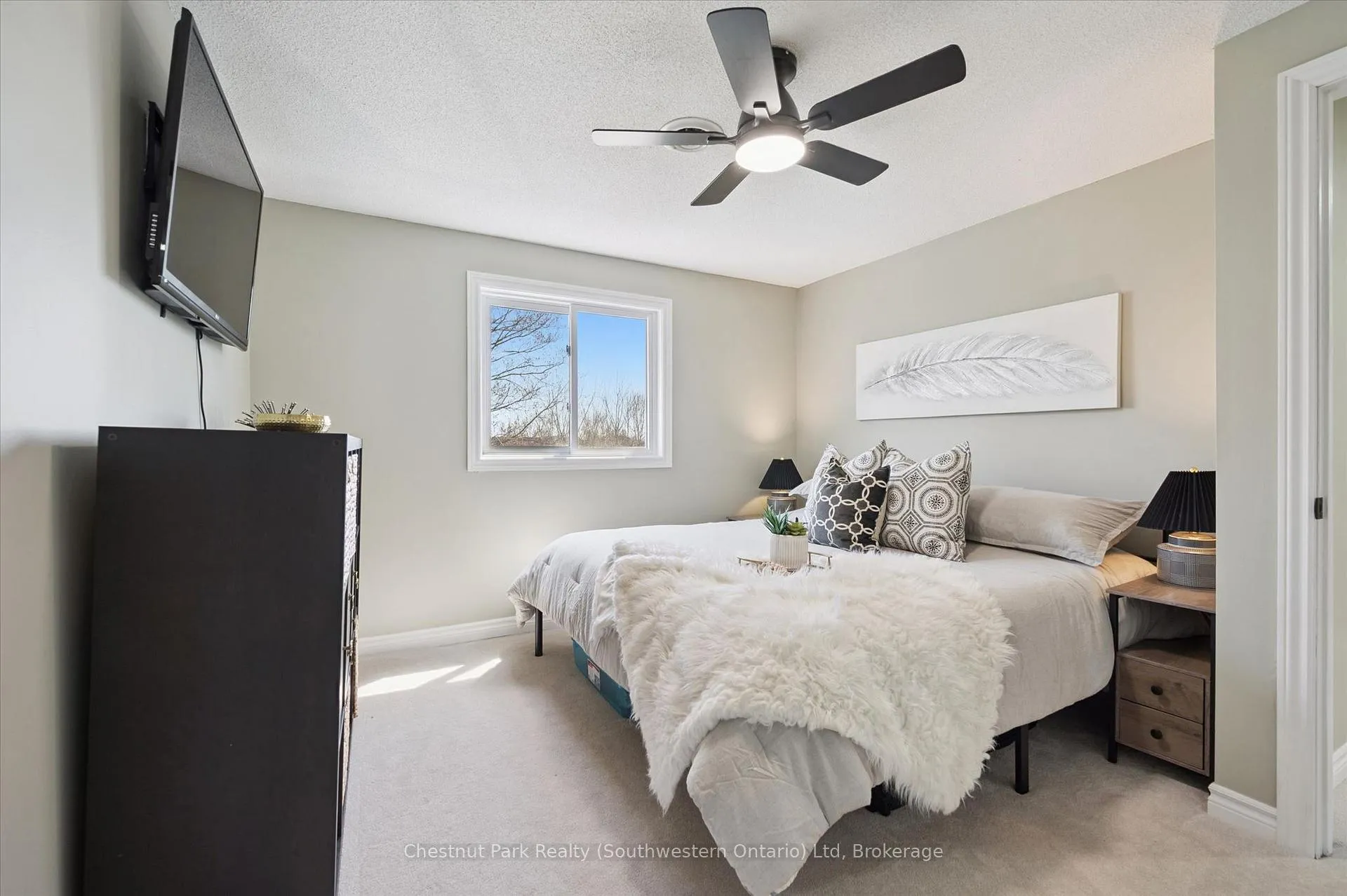 Photo 23 of 33 Wilson Crescent, Centre Wellington, Elora/Salem — HOMEH