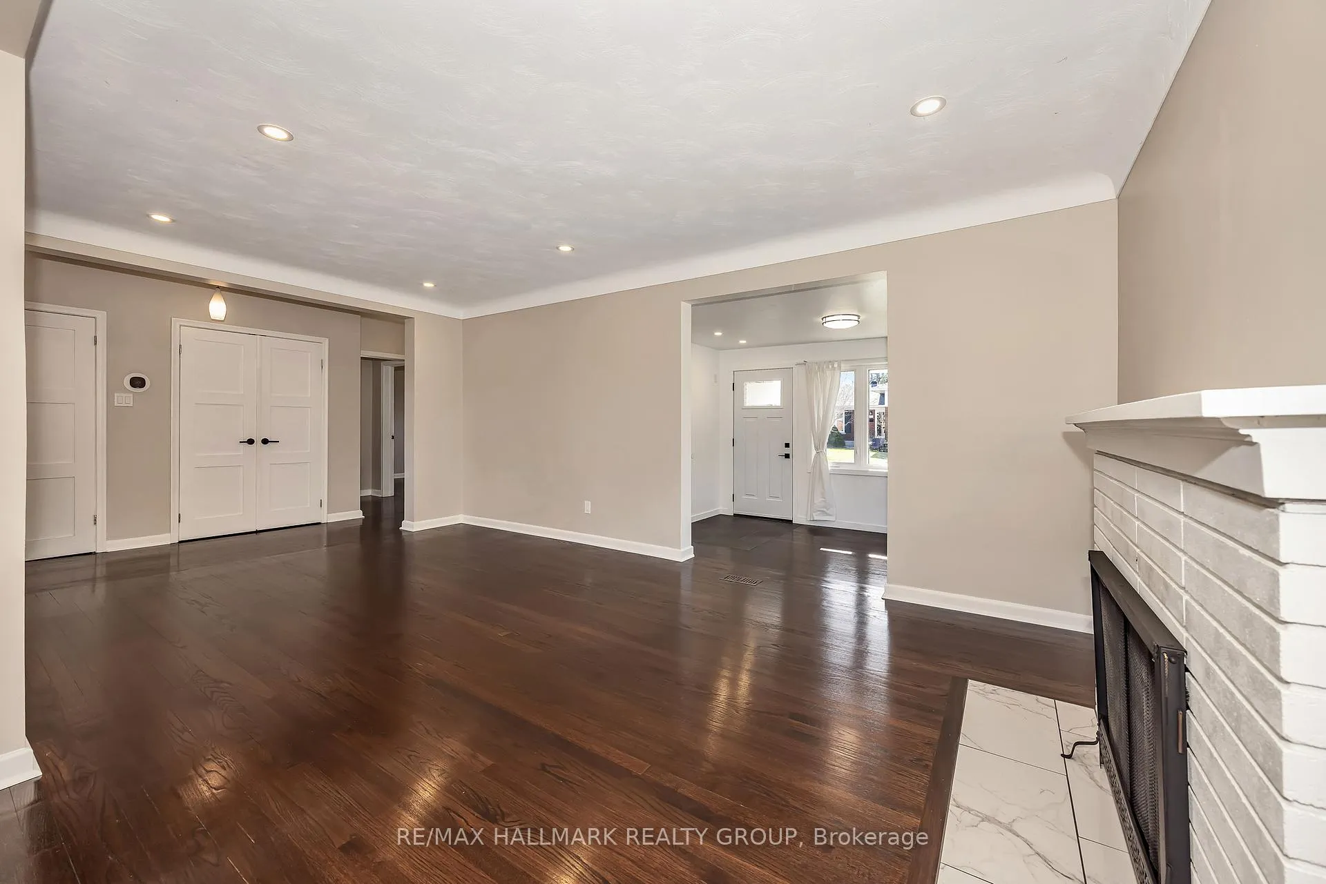 Photo 6 of 1138 Sherman Drive, Ottawa, Bel Air Heights — HOMEH