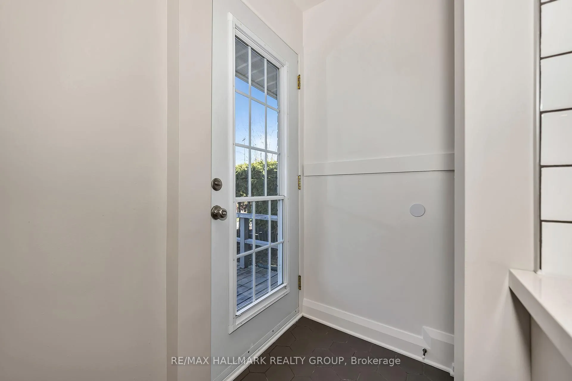 Photo 34 of 1138 Sherman Drive, Ottawa, Bel Air Heights — HOMEH